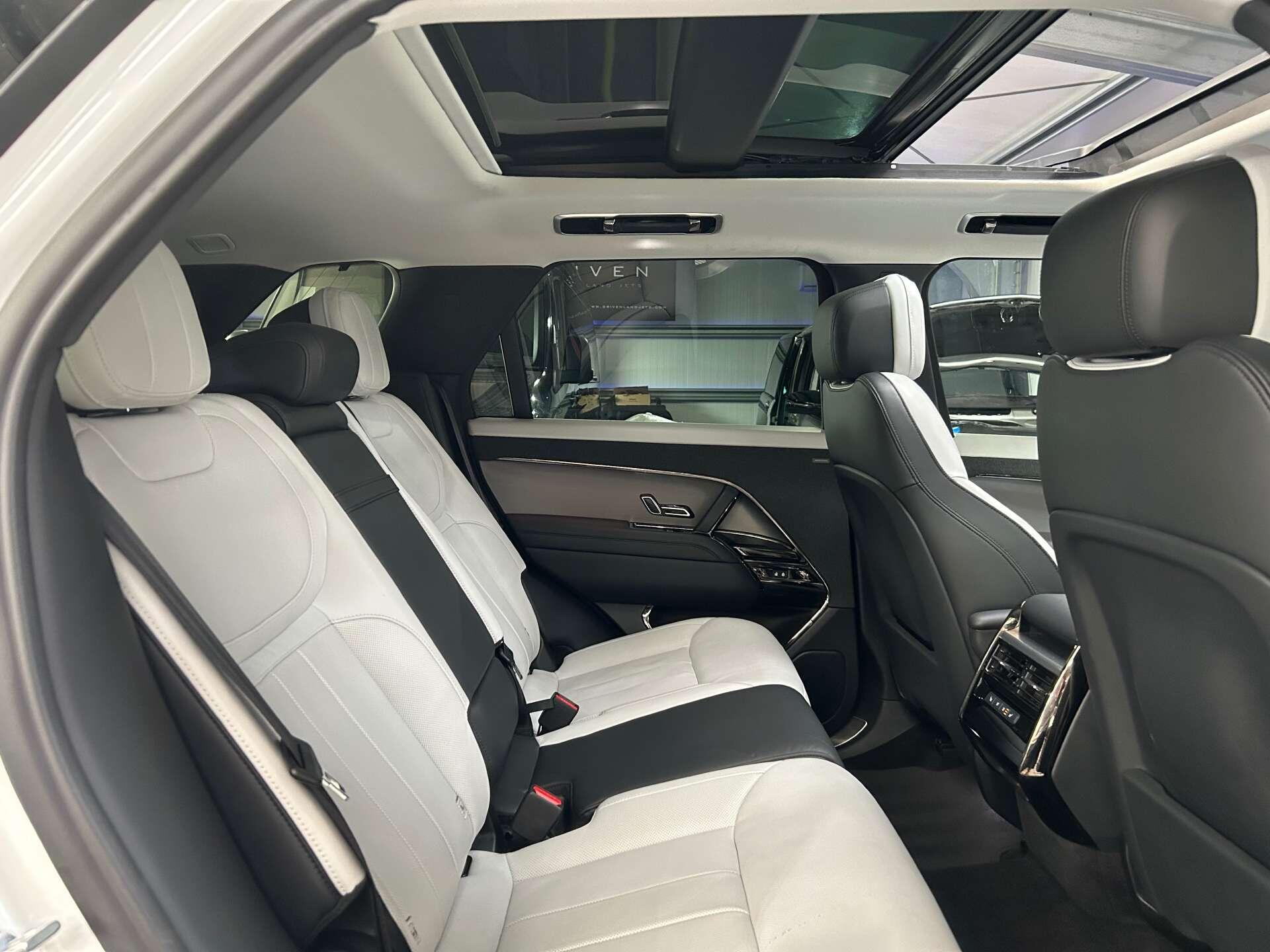 Land Rover Range Rover Sport view 28