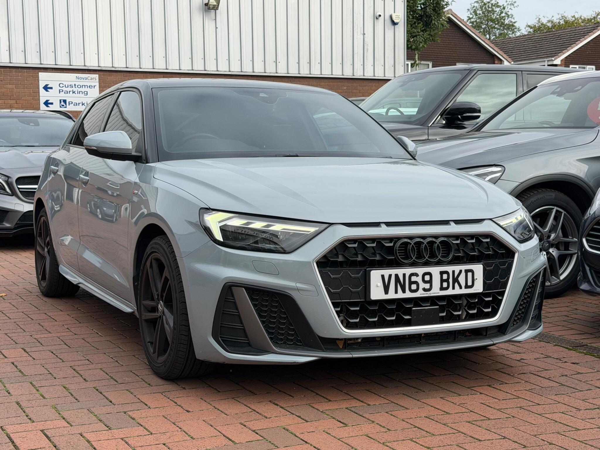 Audi A1 view 31