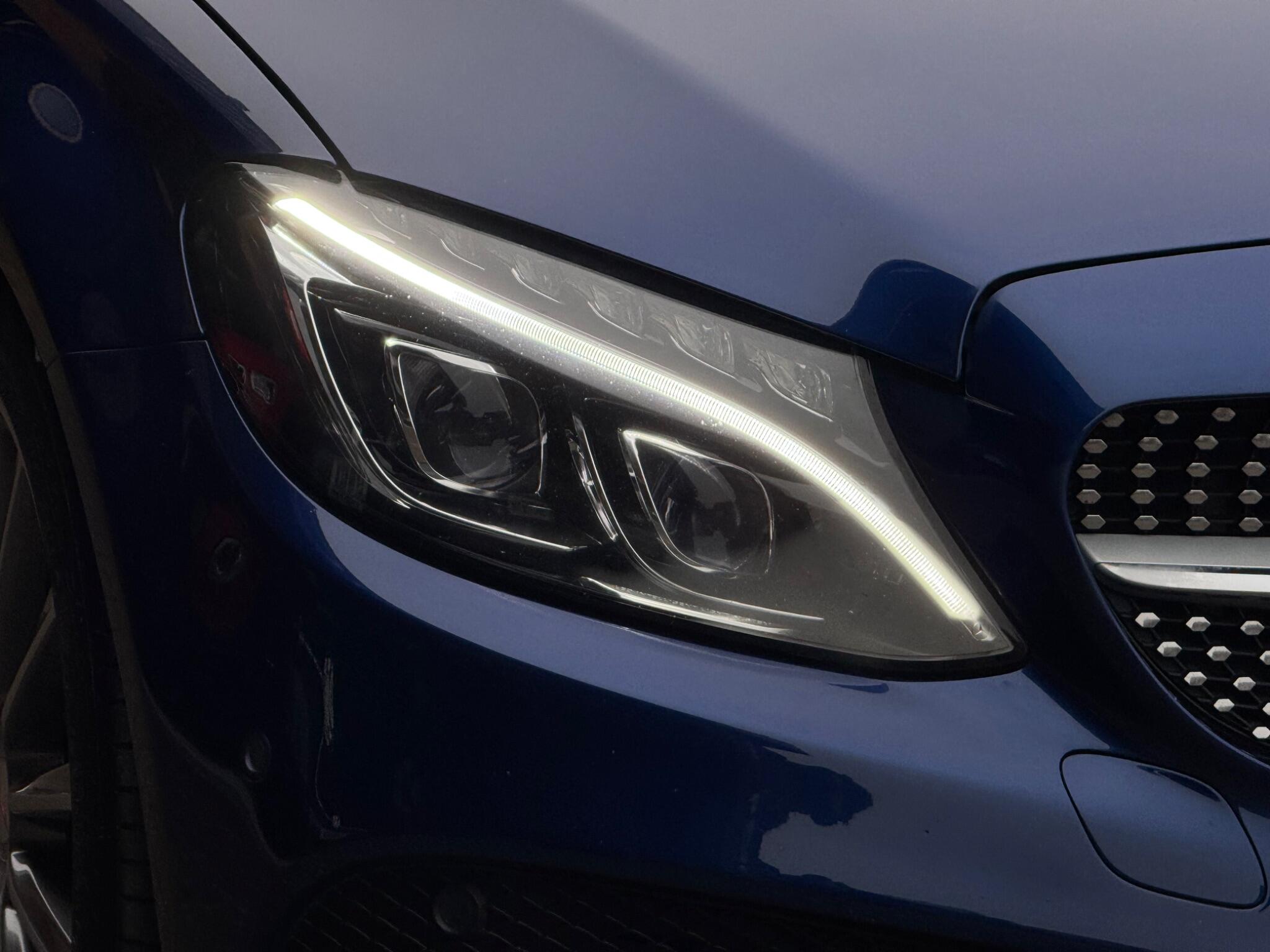 Mercedes-Benz C Class view 40