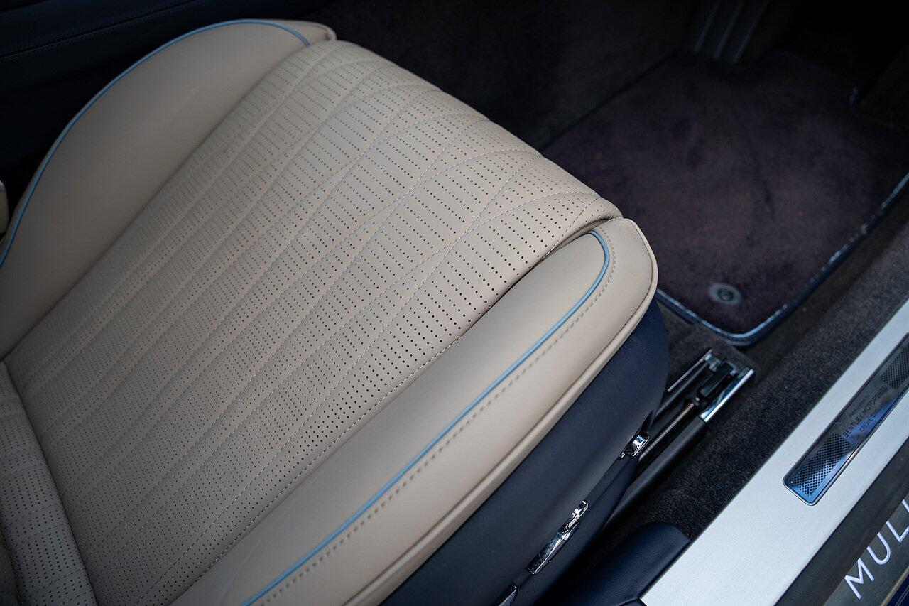 Bentley Flying Spur view 46