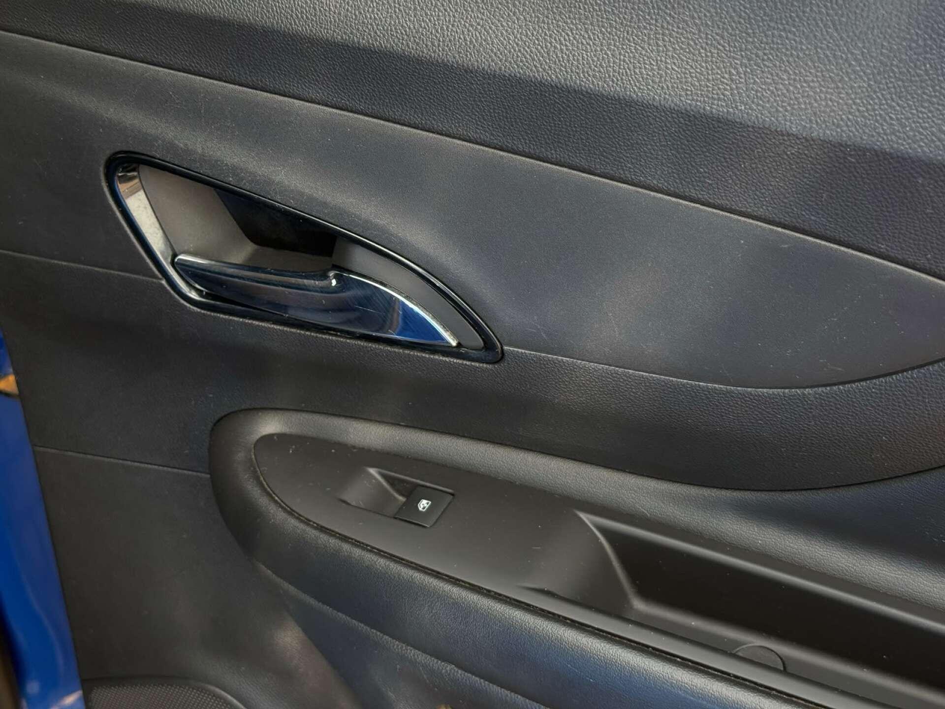 Vauxhall Mokka X view 29