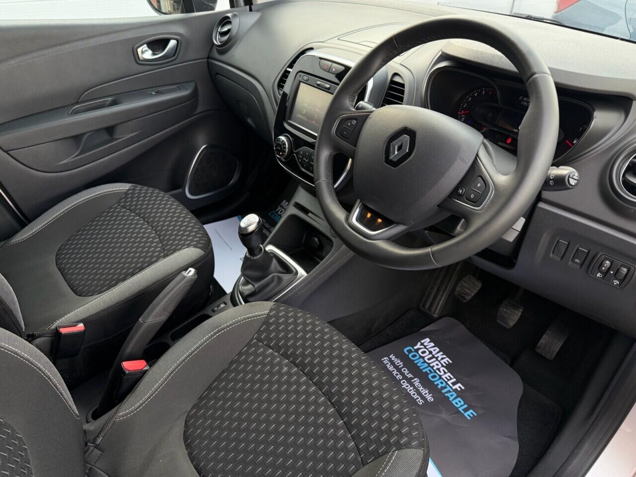 Renault Captur view 10