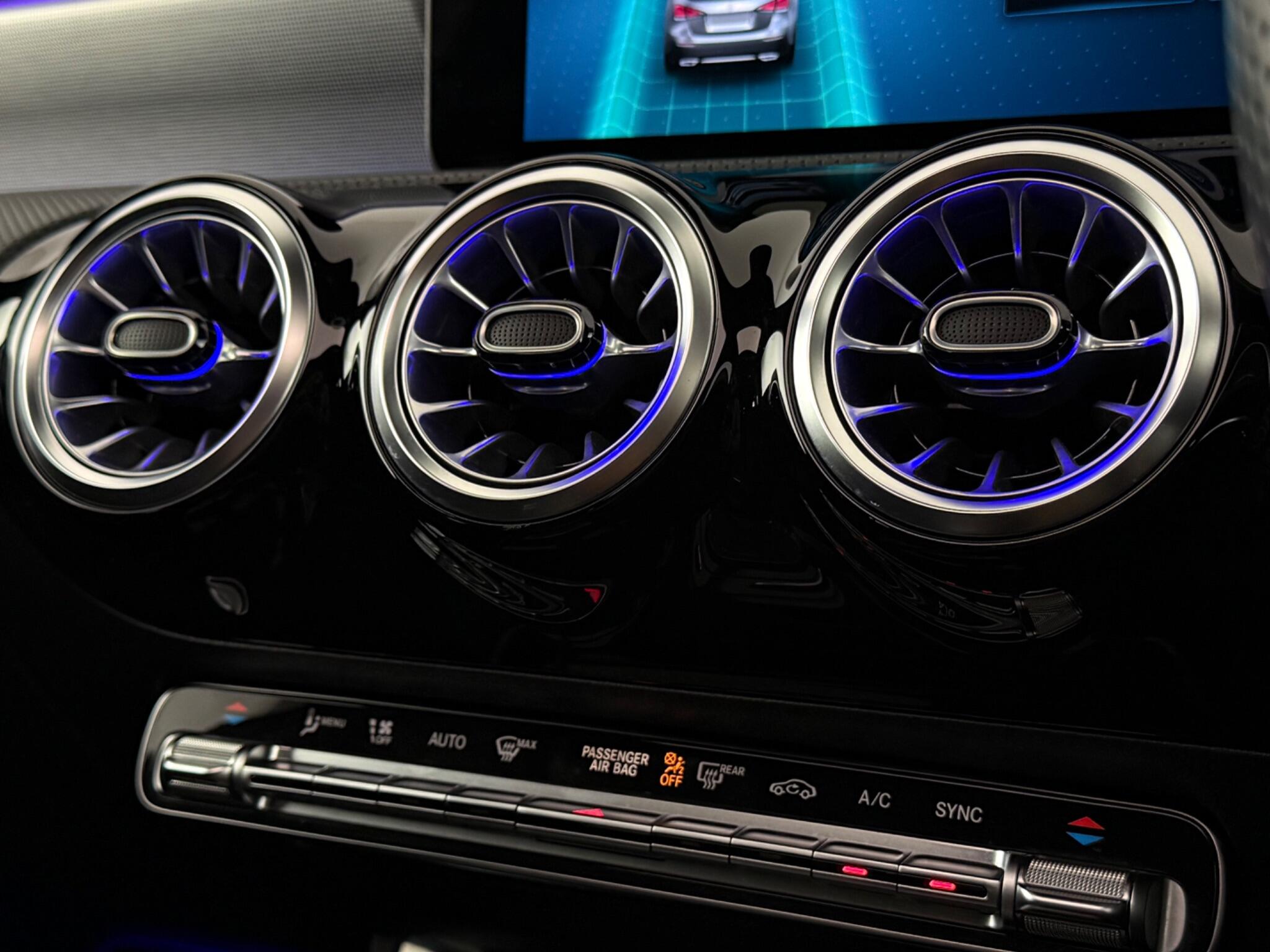 Mercedes-Benz A-Class view 33
