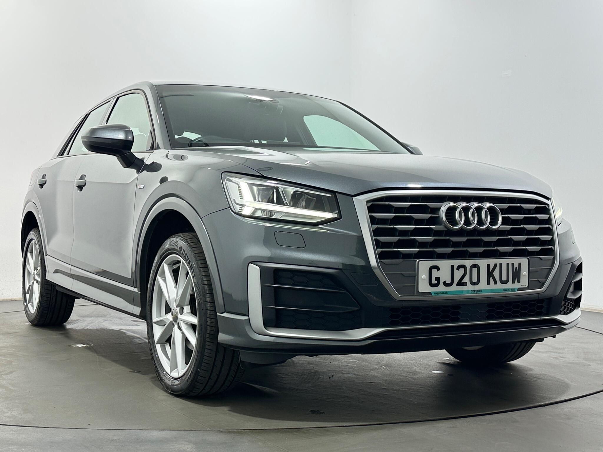 Audi Q2 view 50
