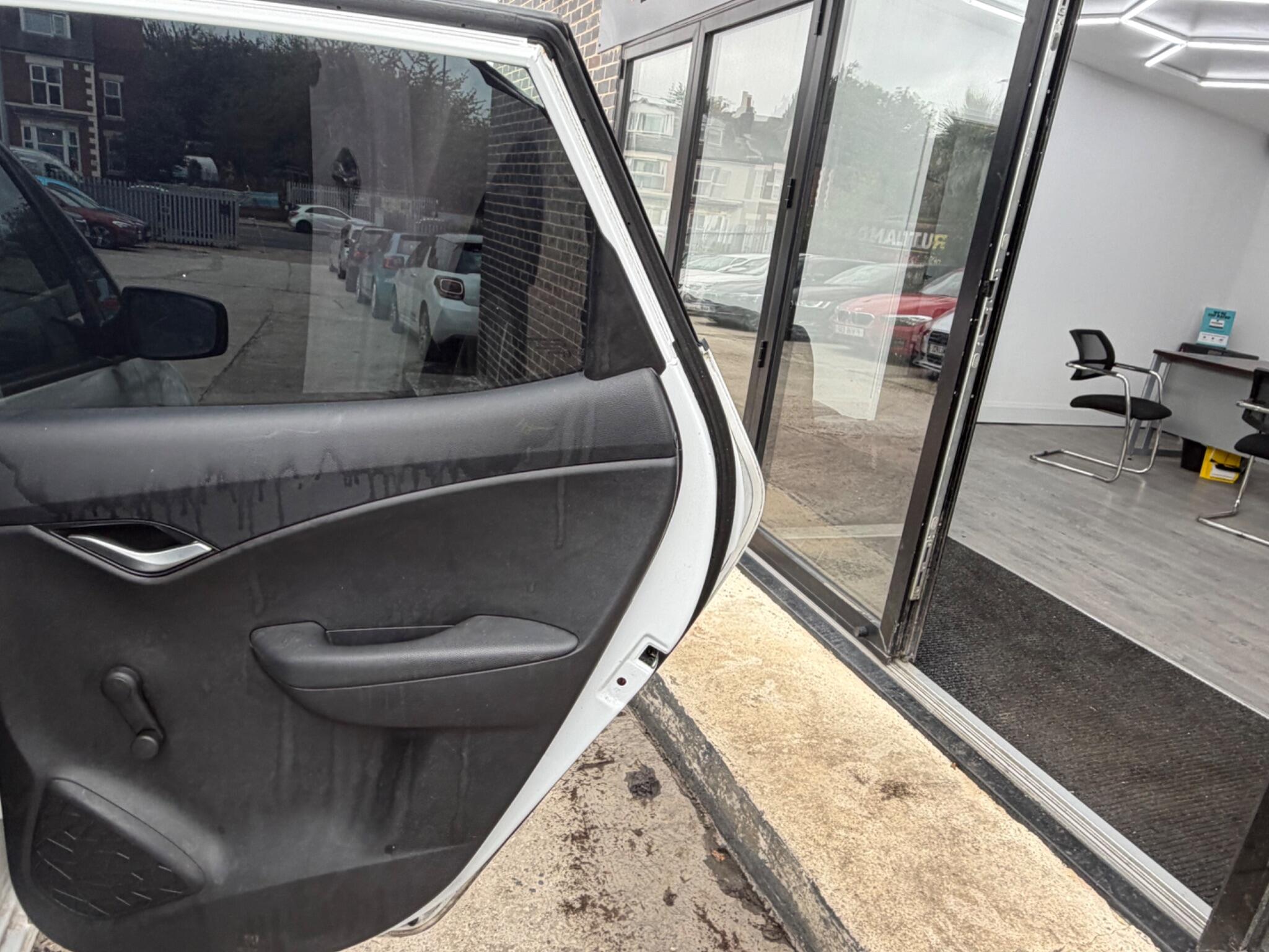 Hyundai Ix20 view 25