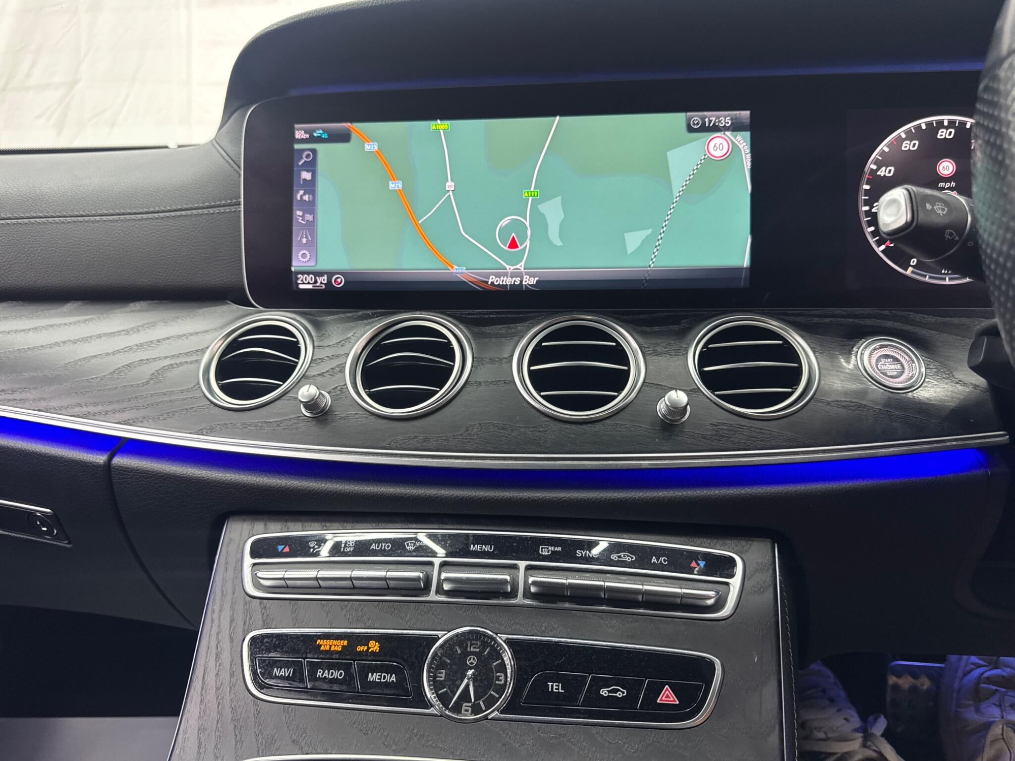 Mercedes-Benz E Class view 46