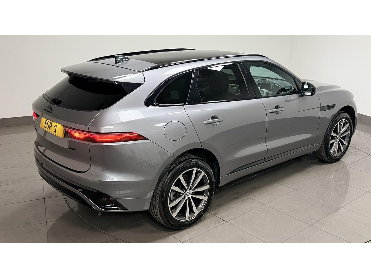 Jaguar F-Pace view 13