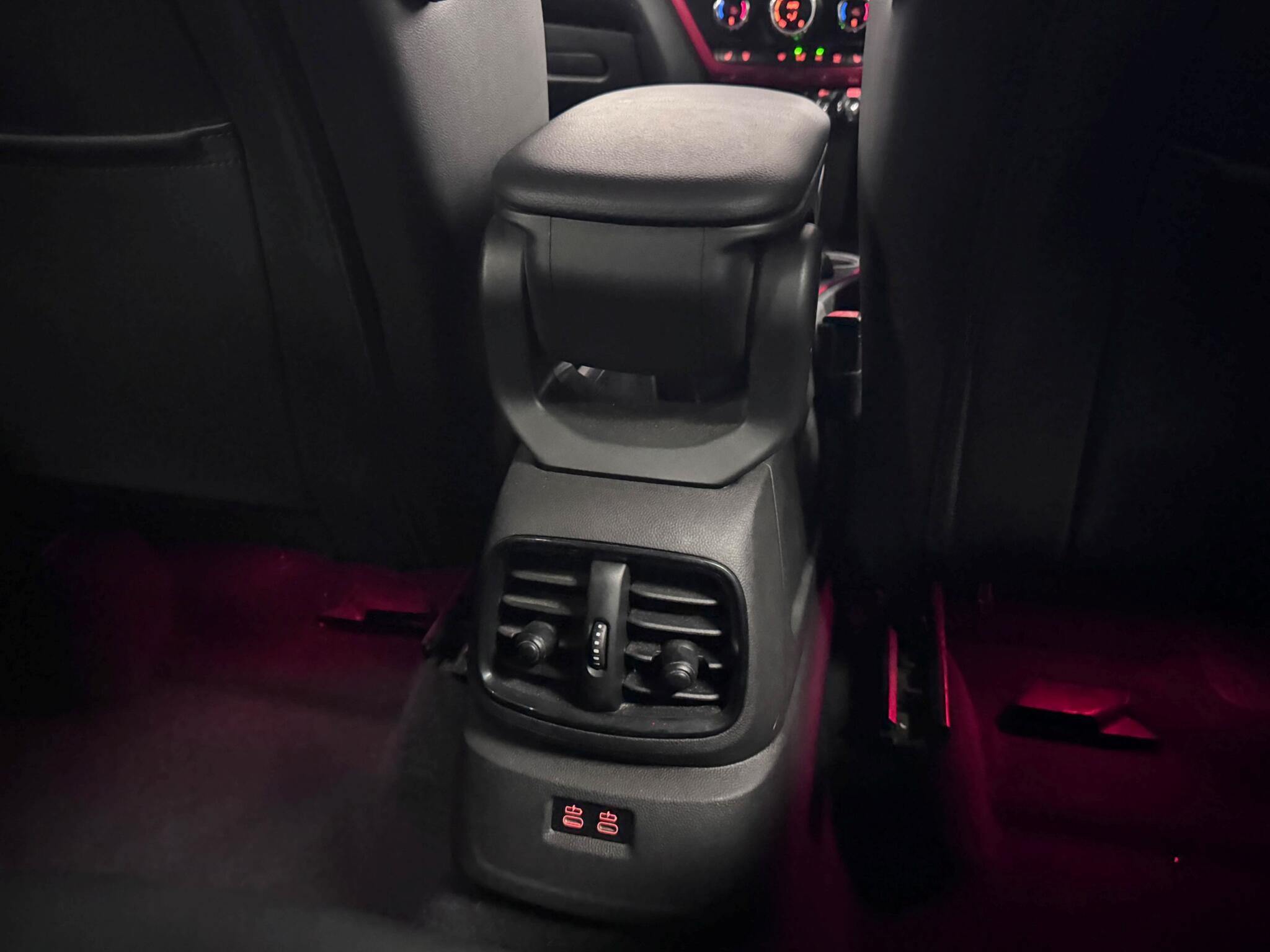 Mini Countryman view 17