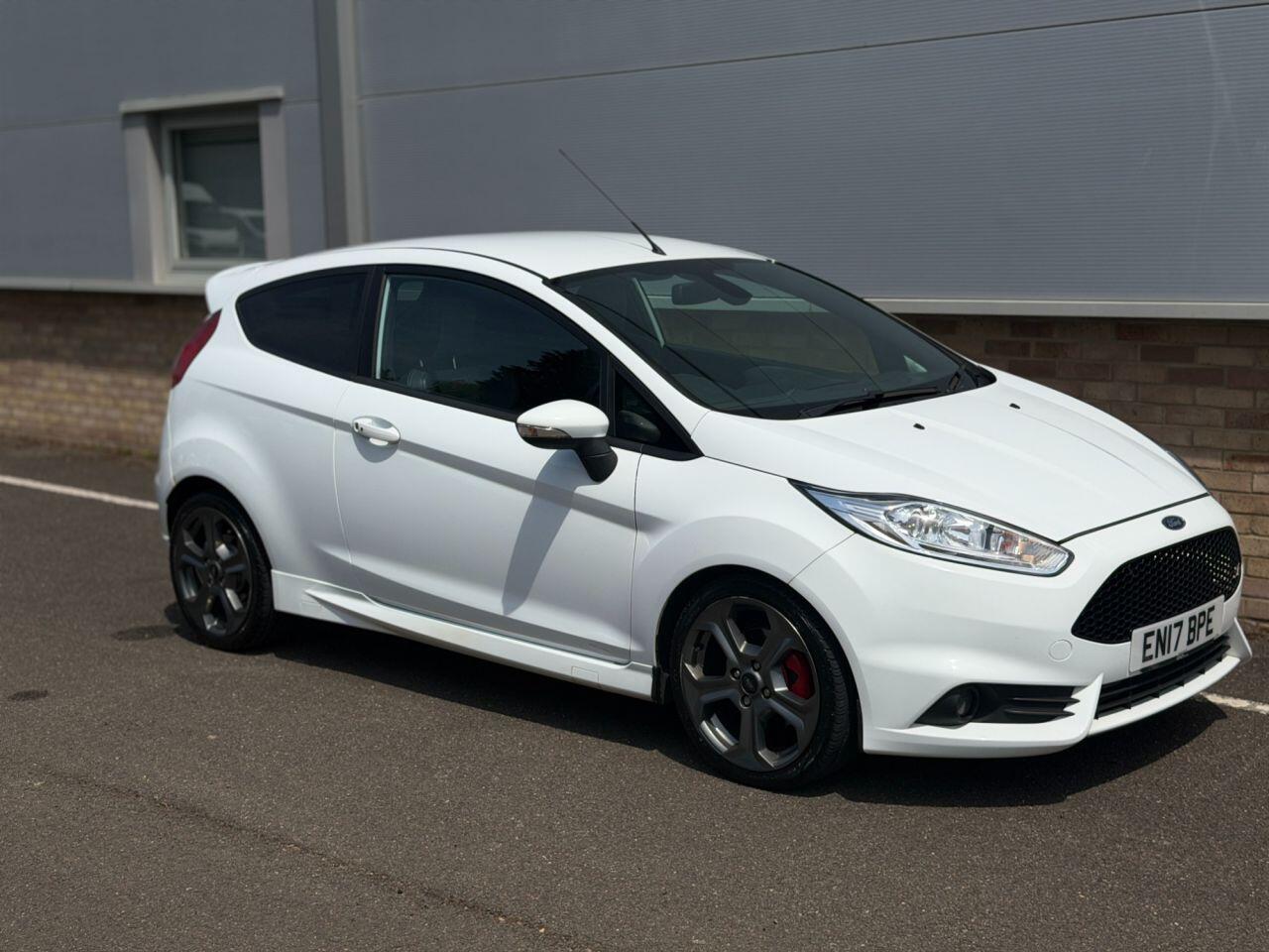 Ford Fiesta view 55