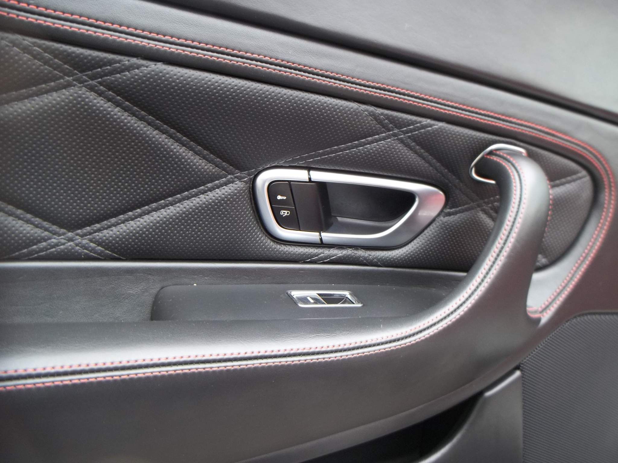 Bentley Continental view 36