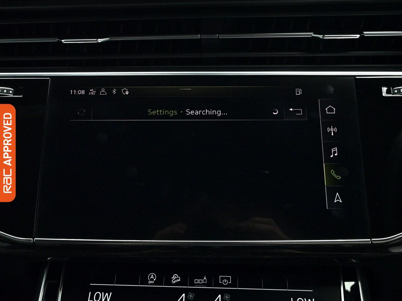 Audi Q7 view 22