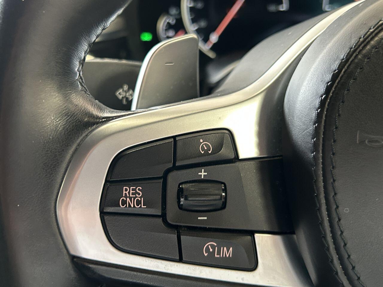 BMW 5 Series view 35