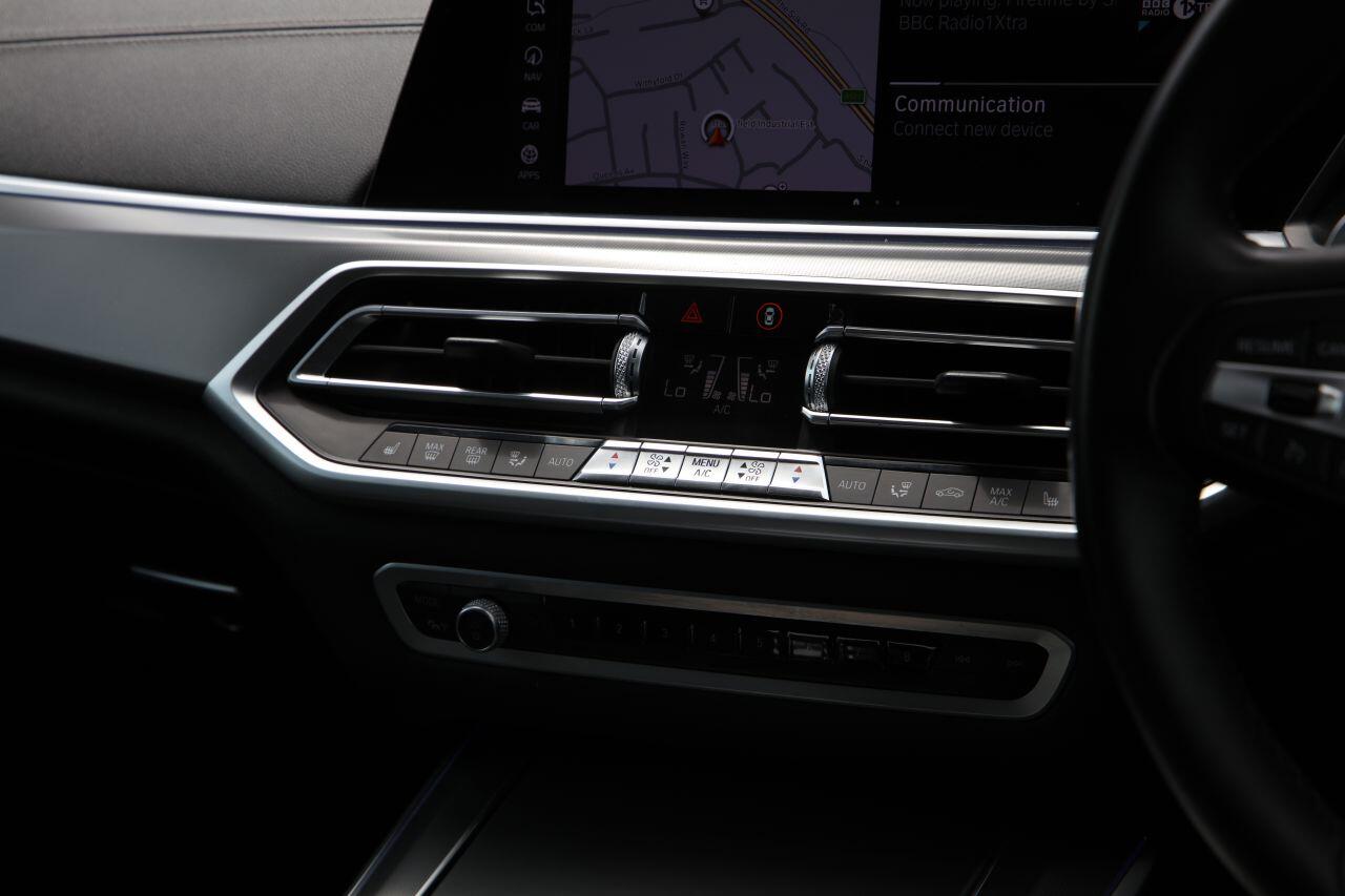 BMW X5 view 31
