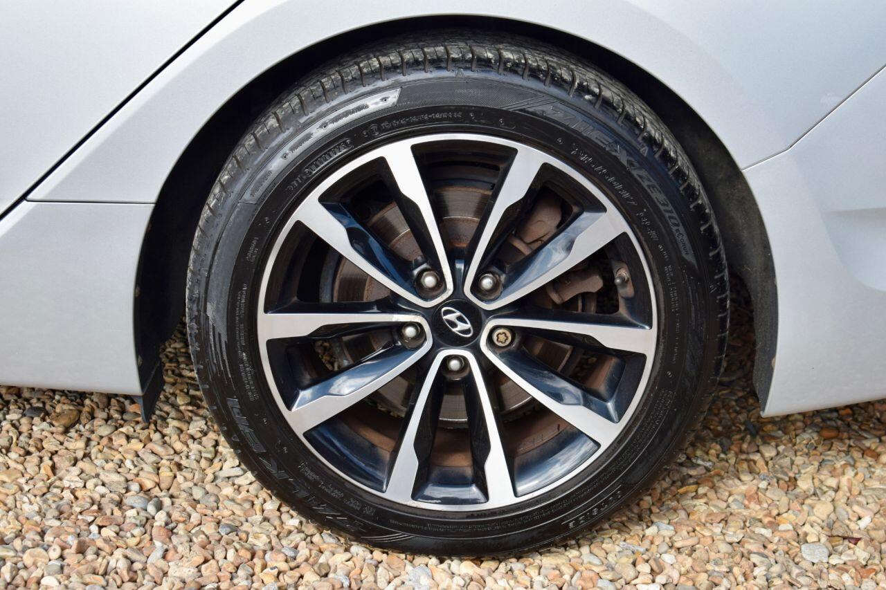 Hyundai i40 view 24
