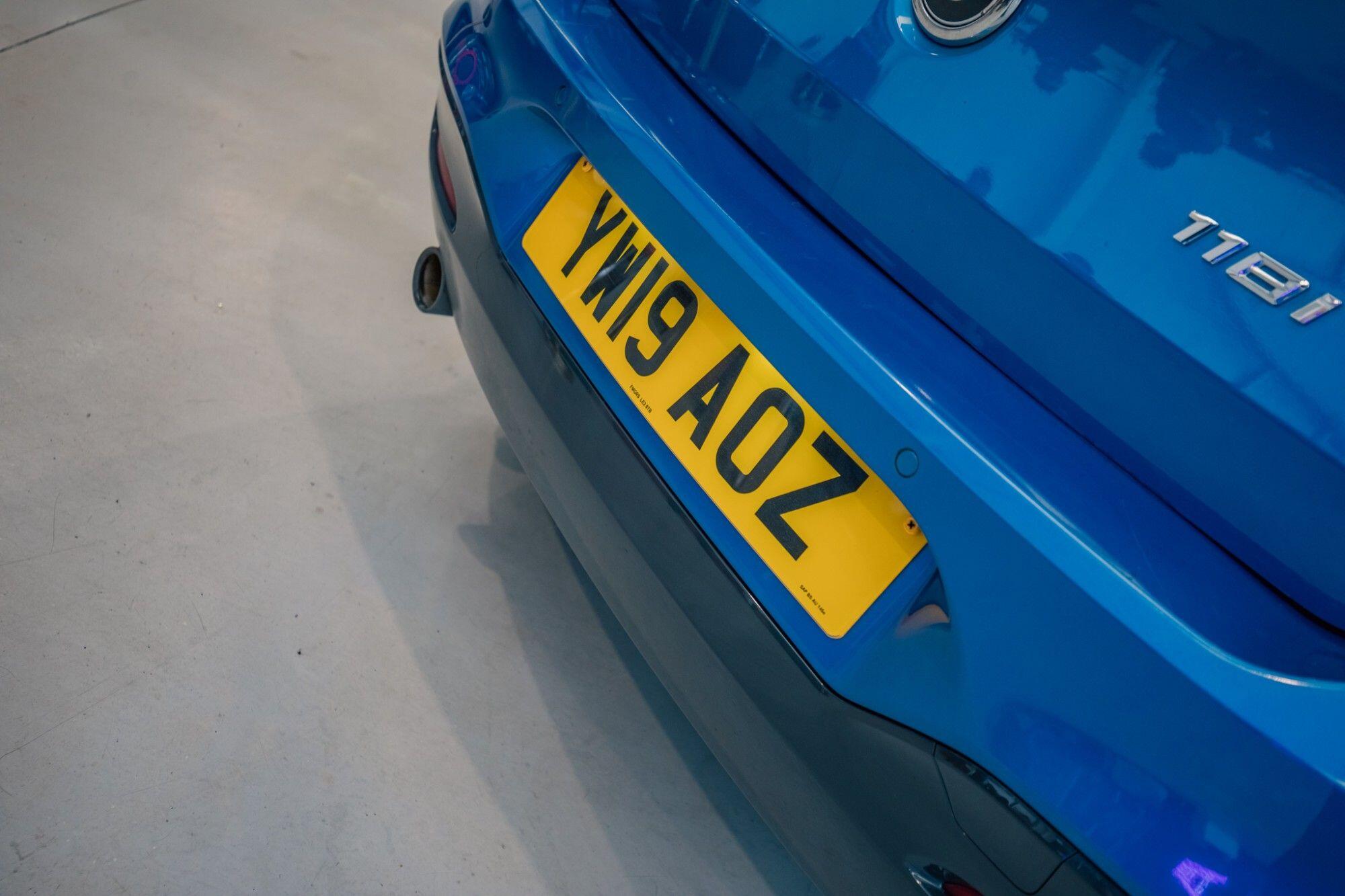 BMW 1 Series view 8