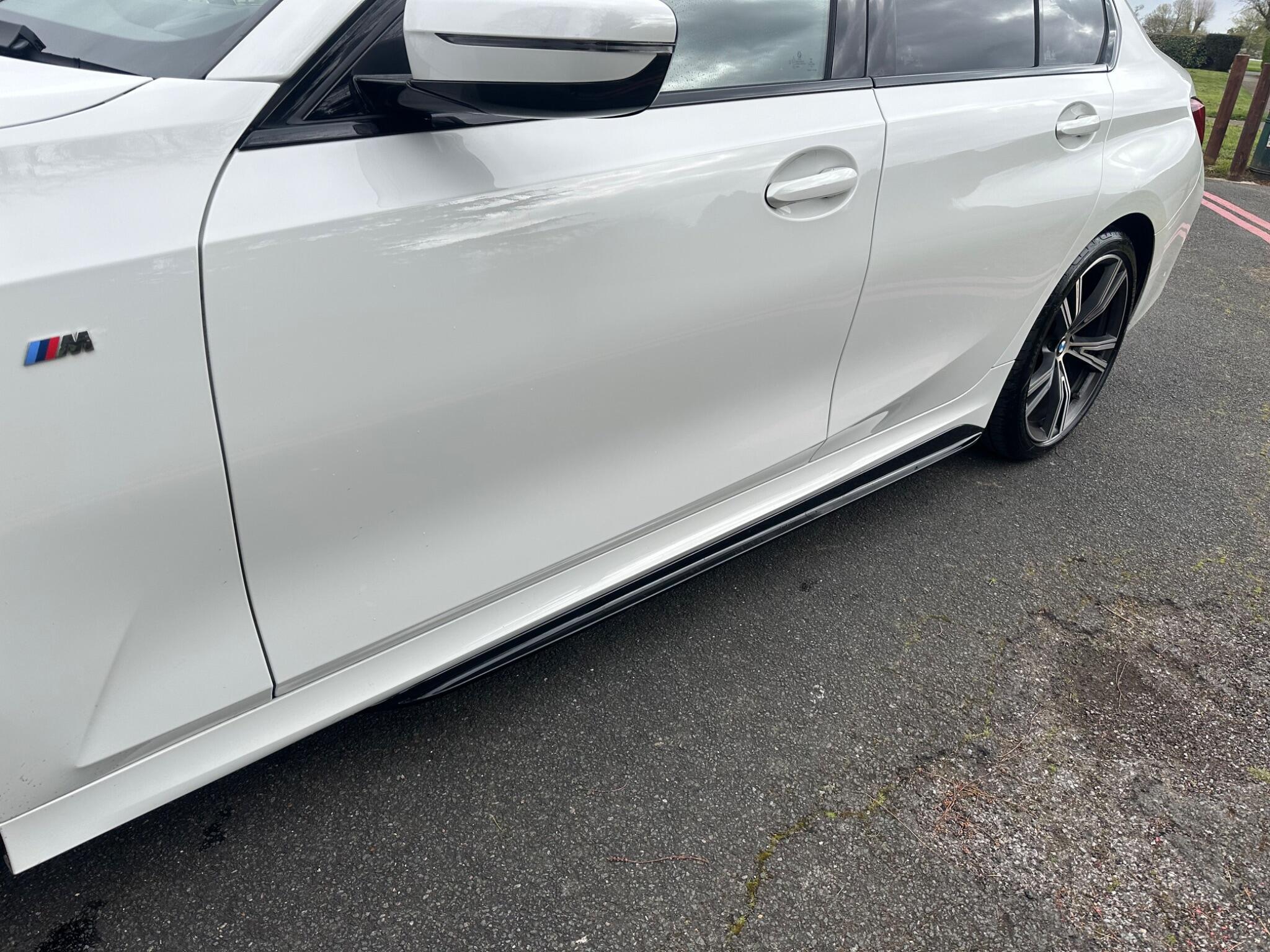 BMW 3 Series view 8