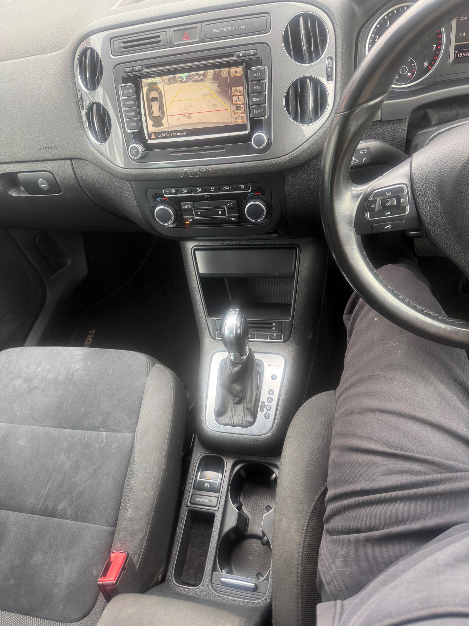 Volkswagen Tiguan view 13
