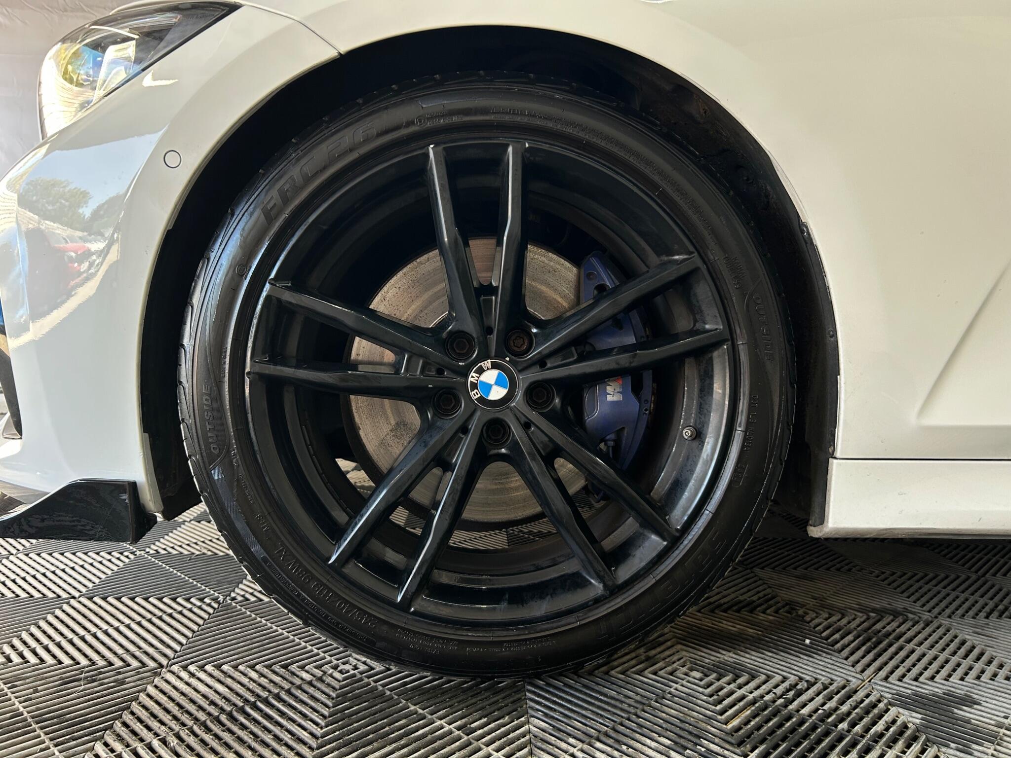BMW 3 Series view 31