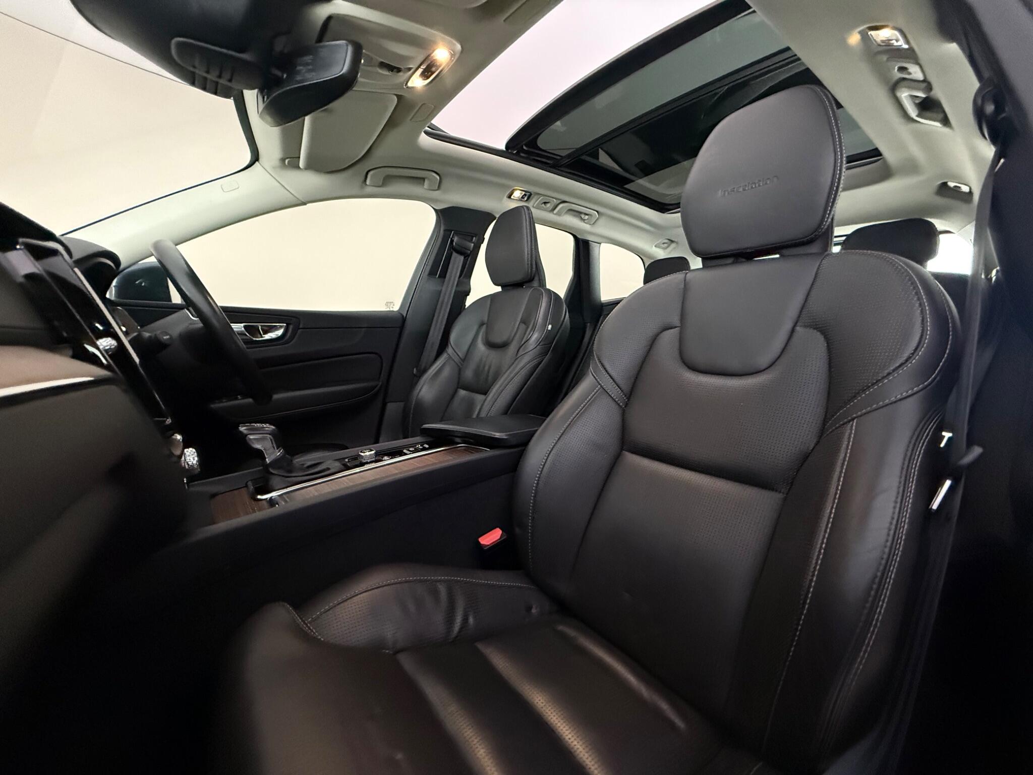 Volvo XC60 view 34