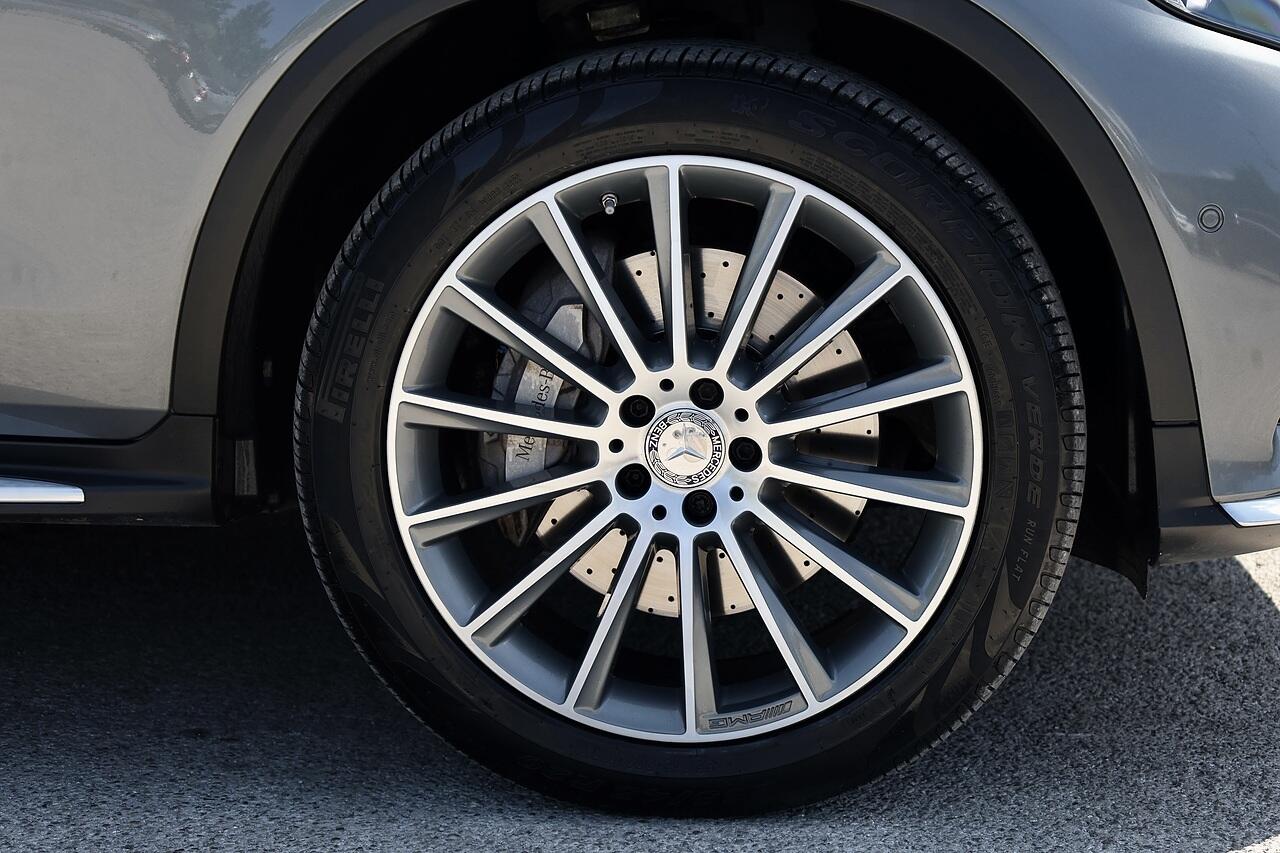 Mercedes-Benz GLC view 38