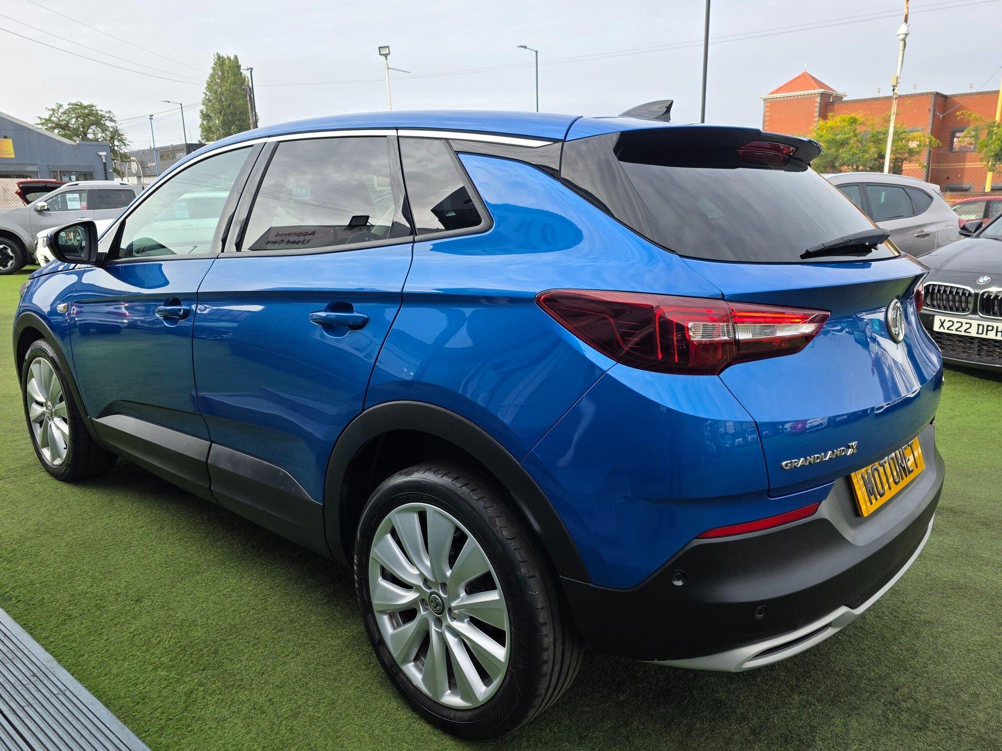 Vauxhall Grandland X view 5