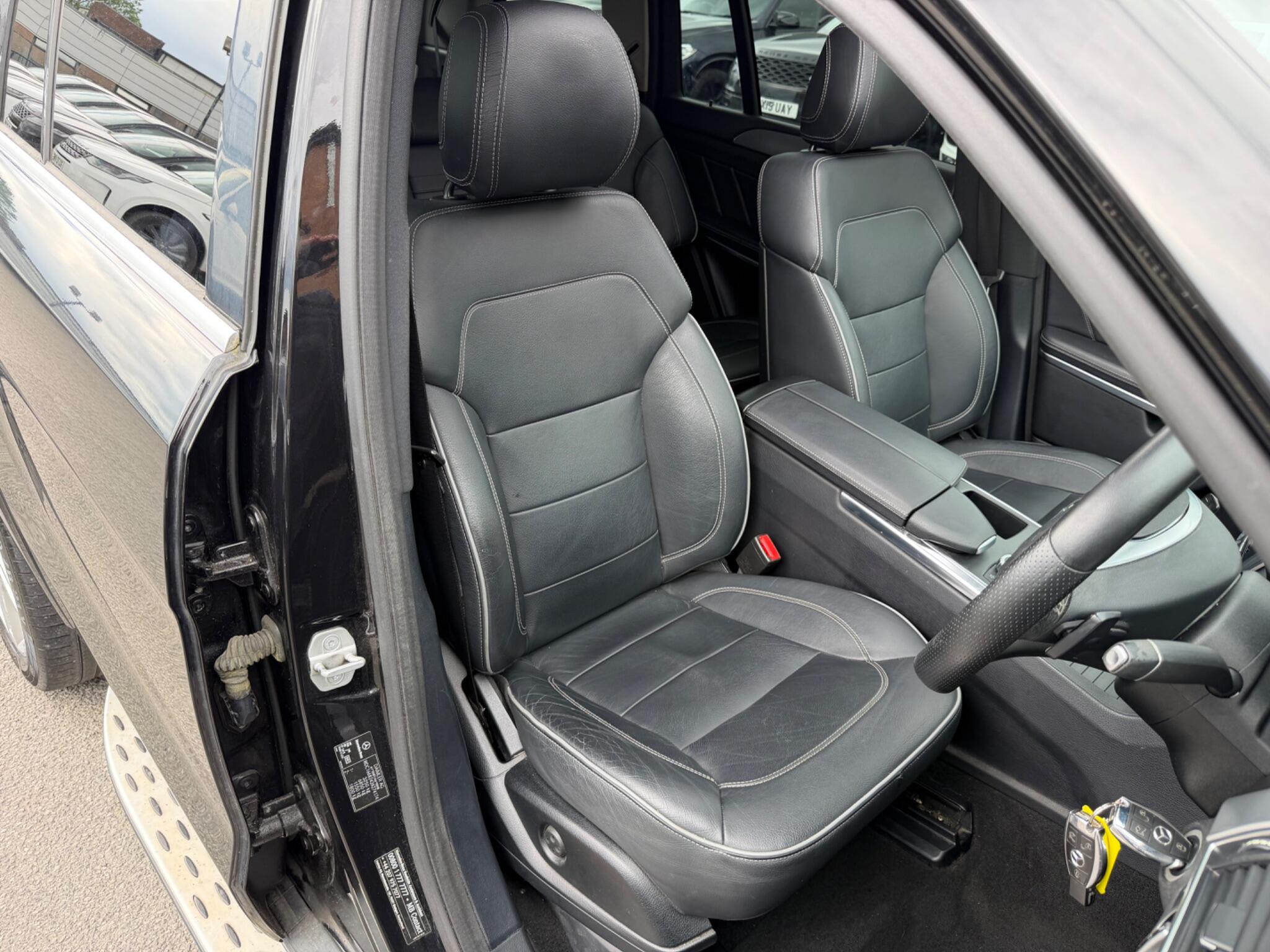Mercedes-Benz GL view 18