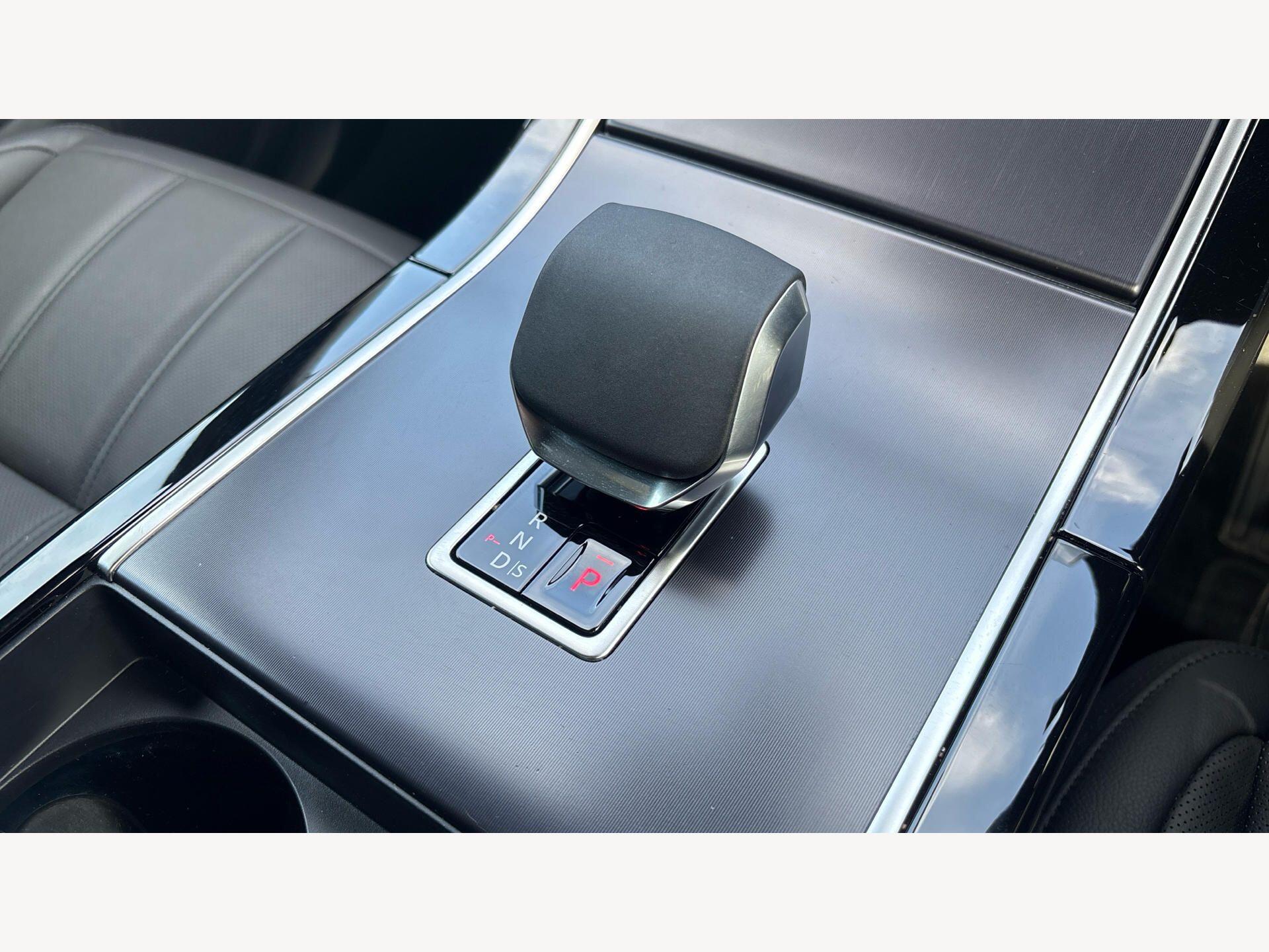 Land Rover Range Rover Evoque view 16
