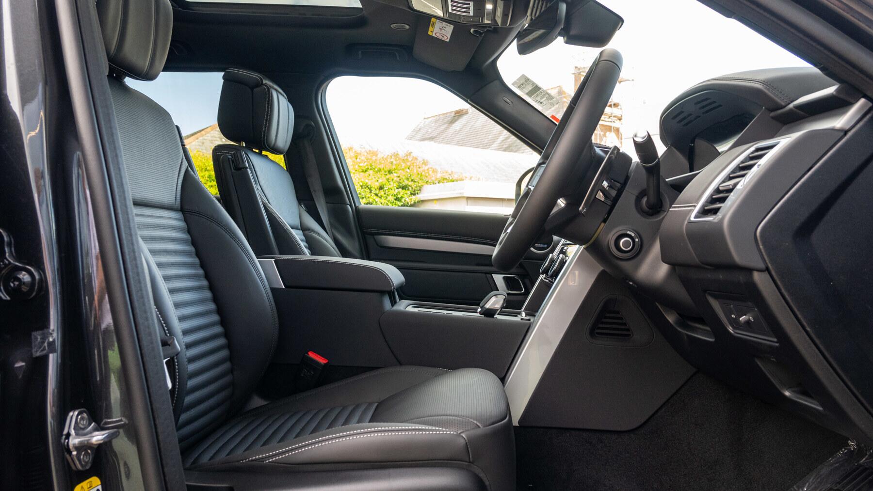 Land Rover Discovery view 65
