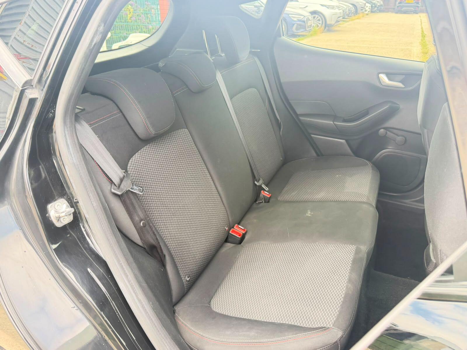 Ford Fiesta view 11