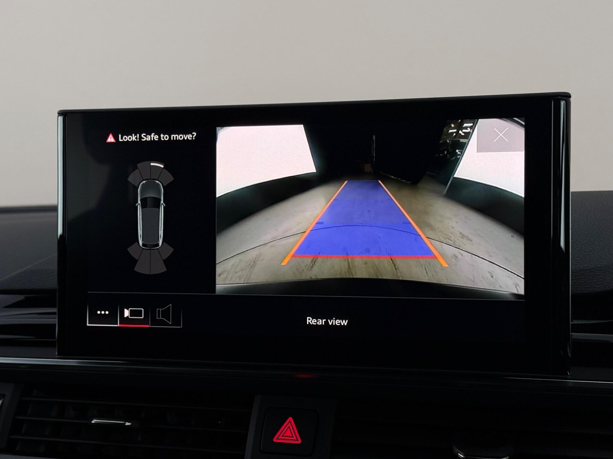 Audi A4 view 26