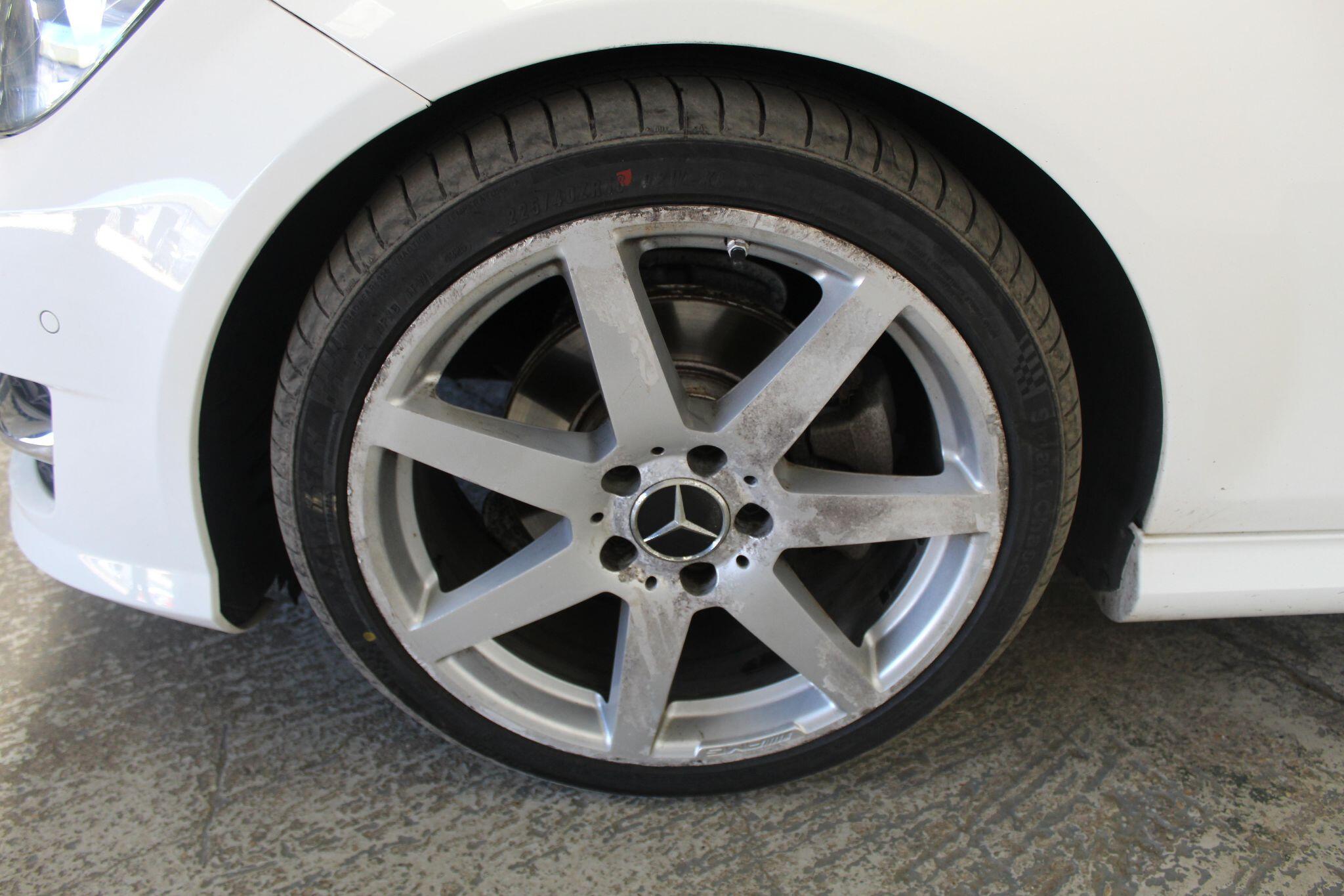 Mercedes-Benz C-Class view 54