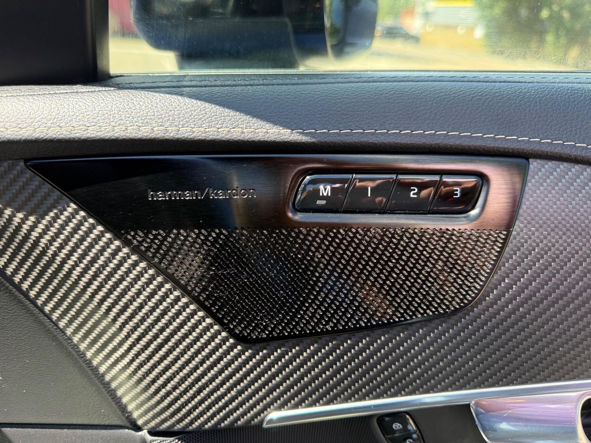 Volvo XC90 view 20