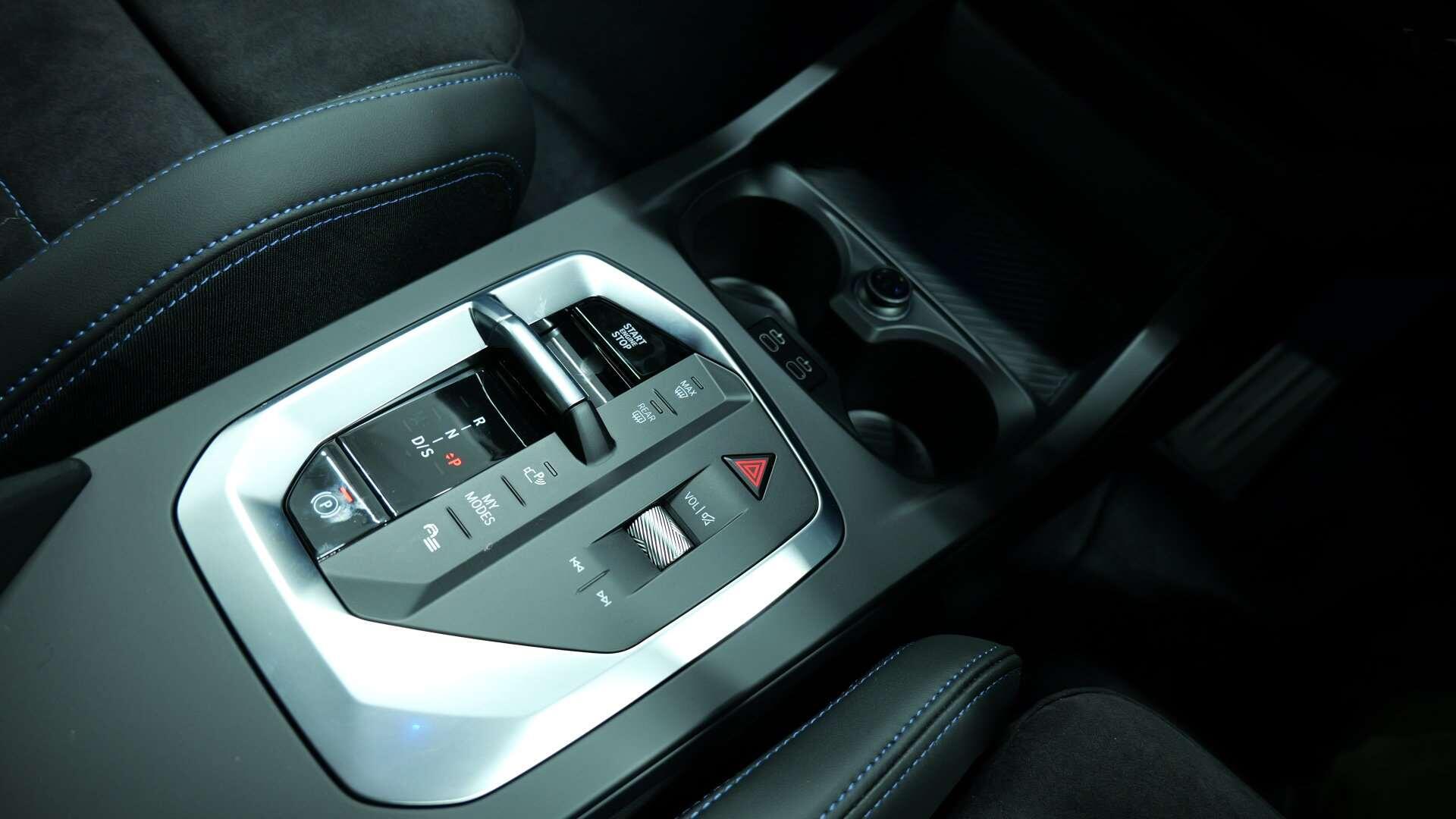 BMW 1 Series view 10