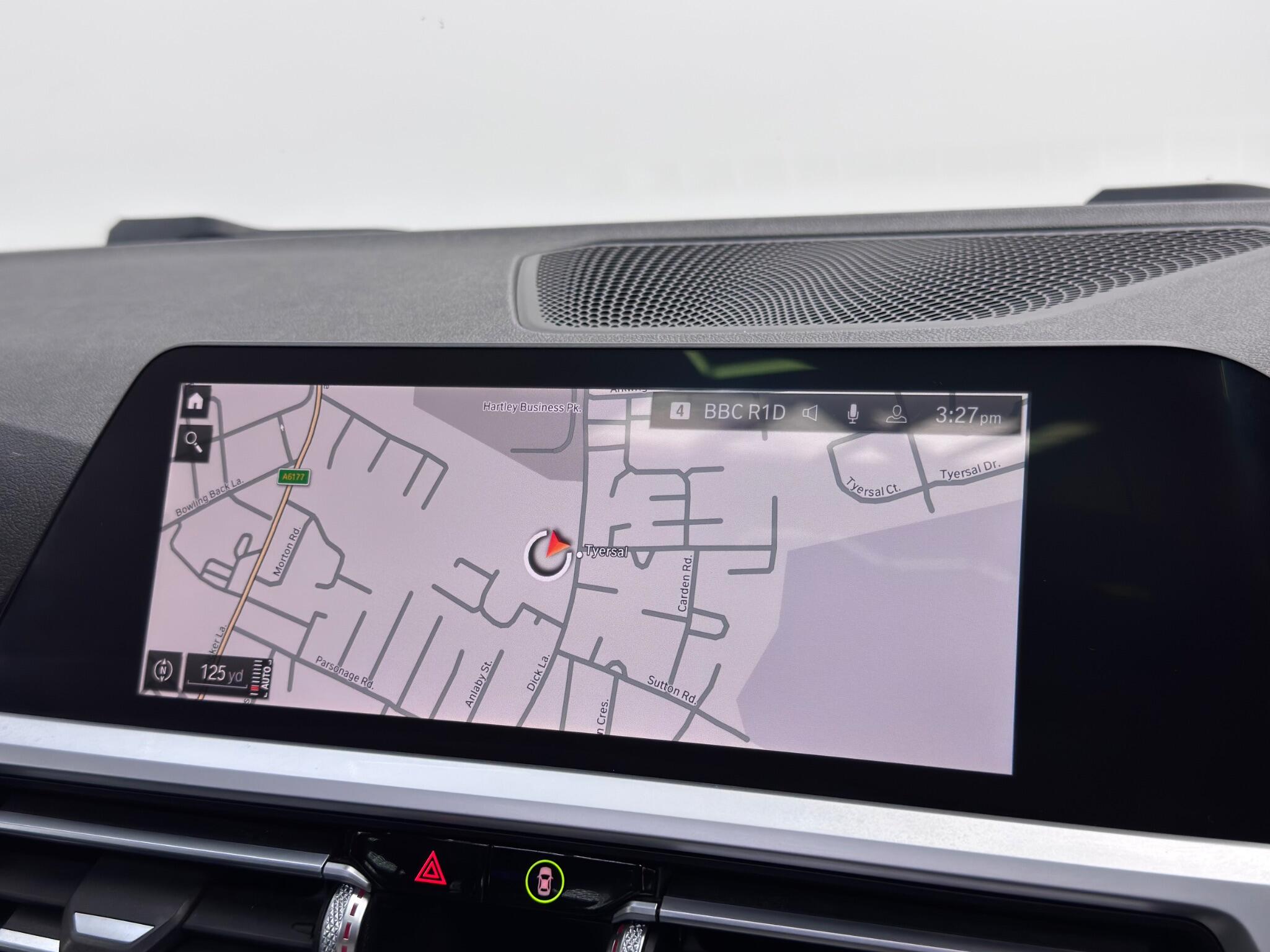 BMW 3 Series view 10