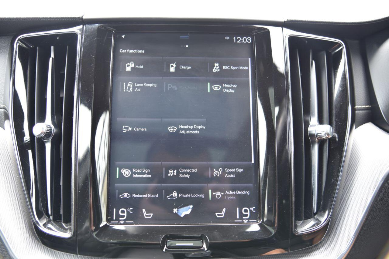 Volvo XC60 view 44