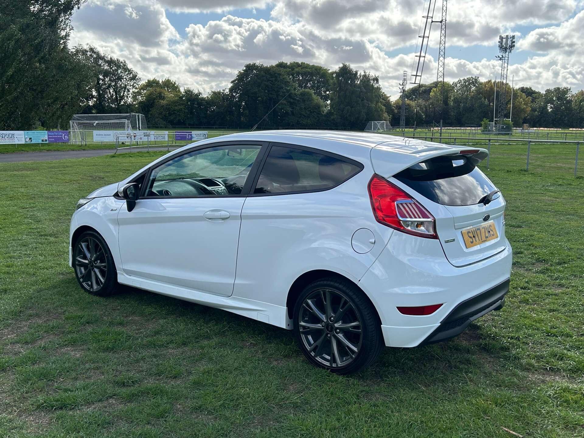 Ford Fiesta view 6