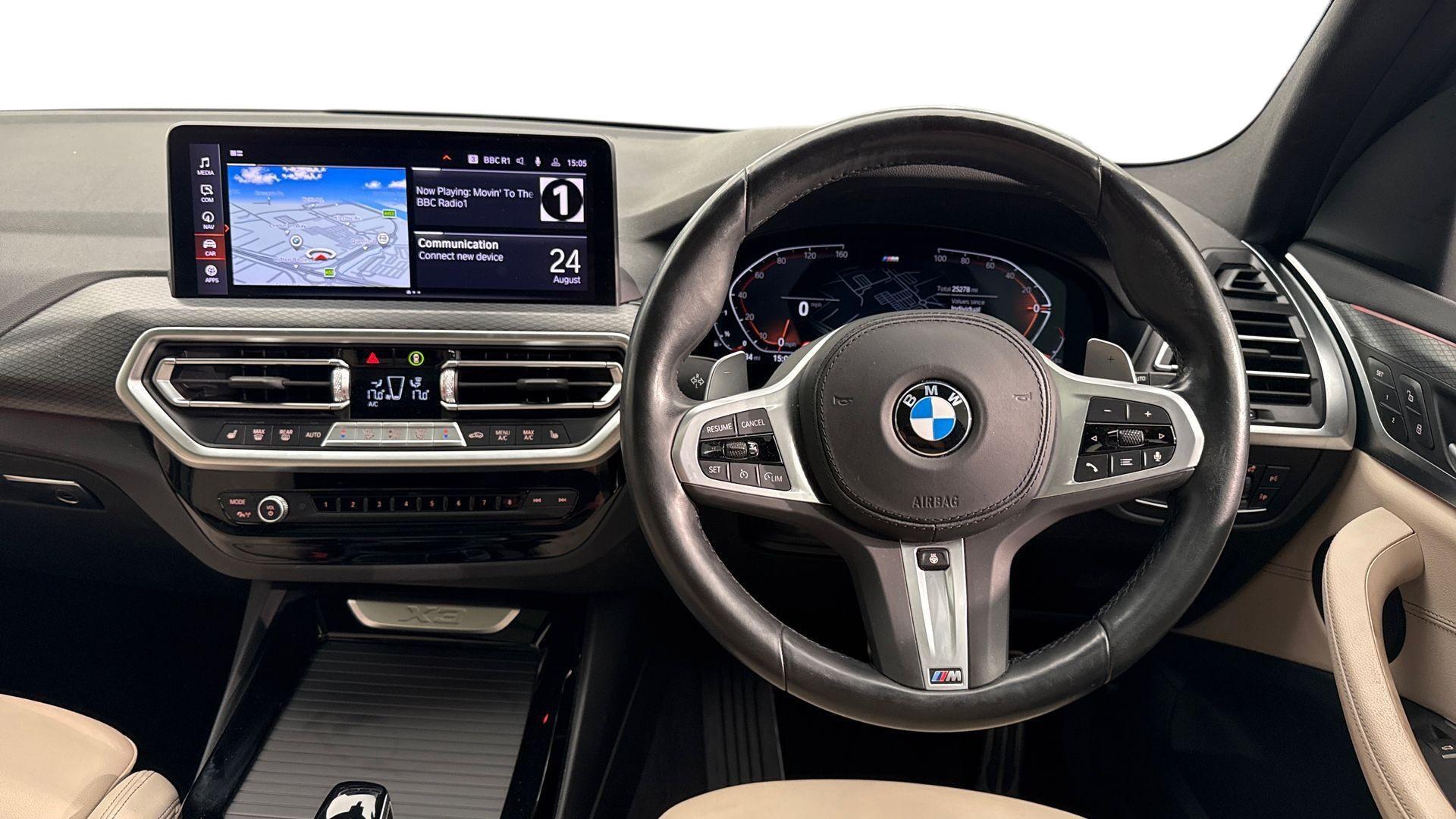 BMW X3 view 5