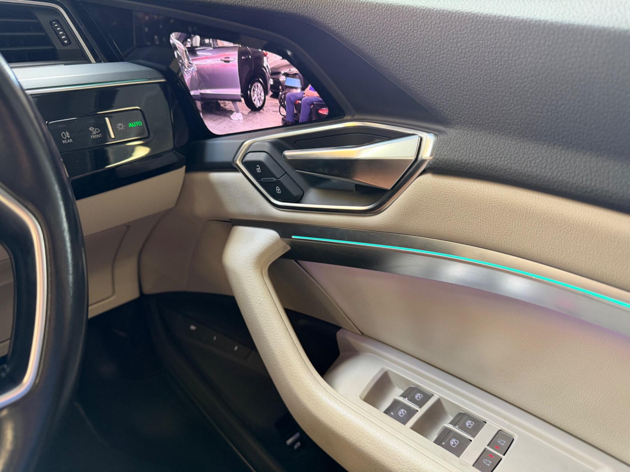 Audi E-Tron view 13