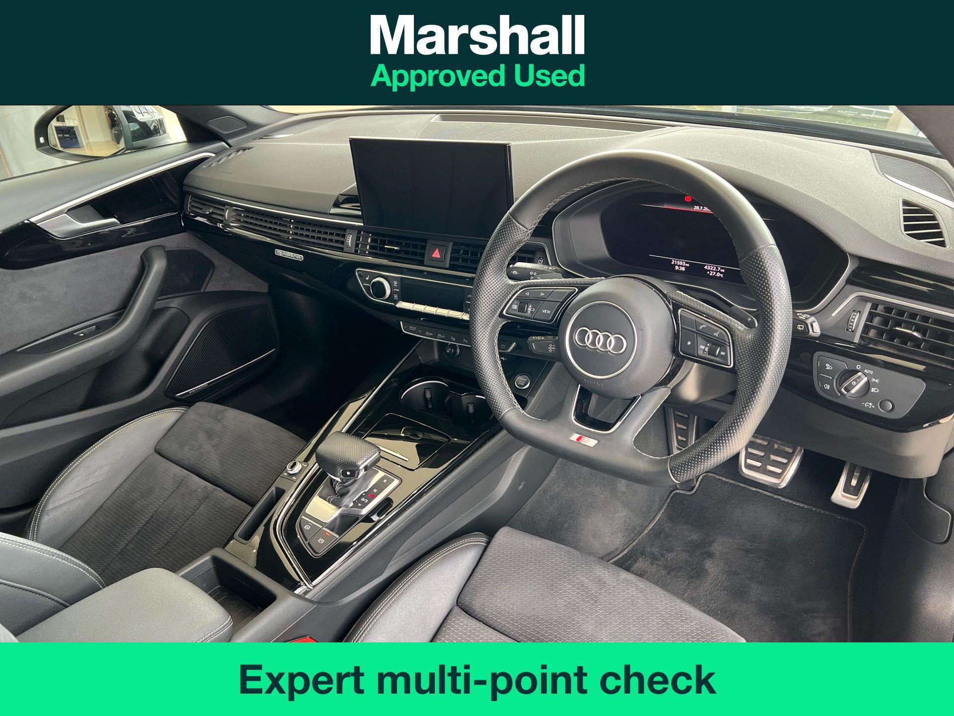 Audi A4 view 11