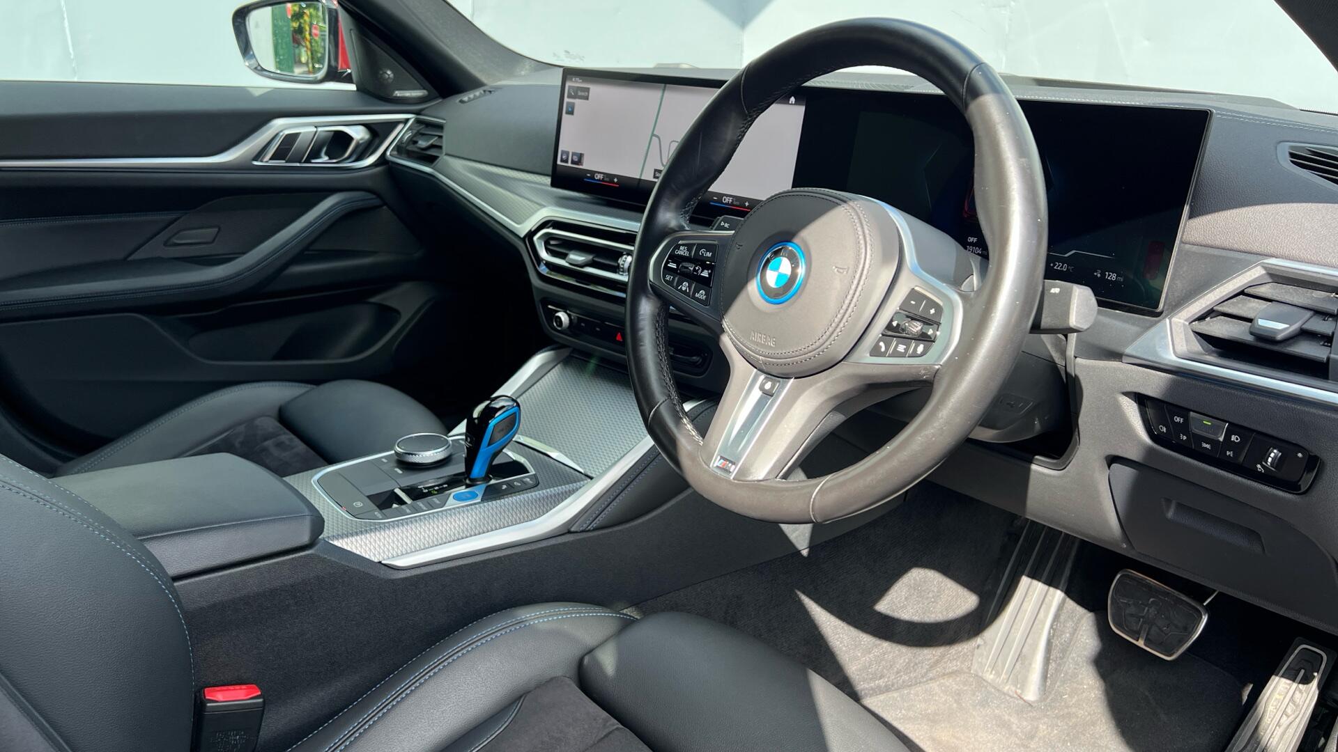 BMW I4 view 6