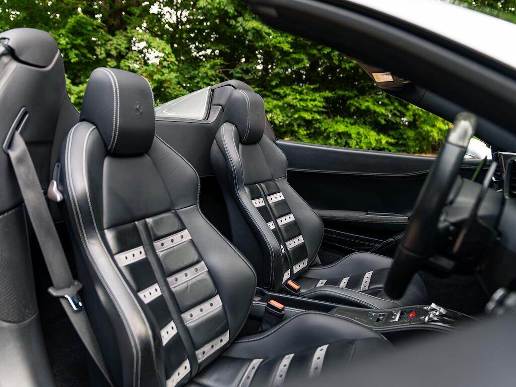 Ferrari 458 view 12