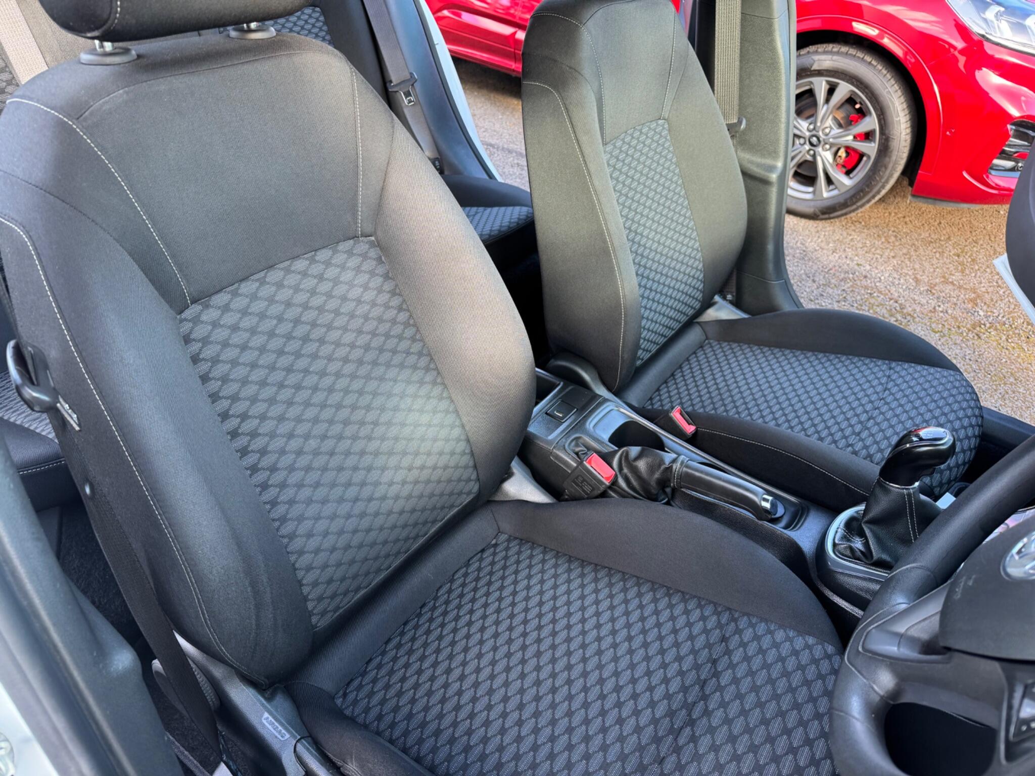 Vauxhall Astra view 7