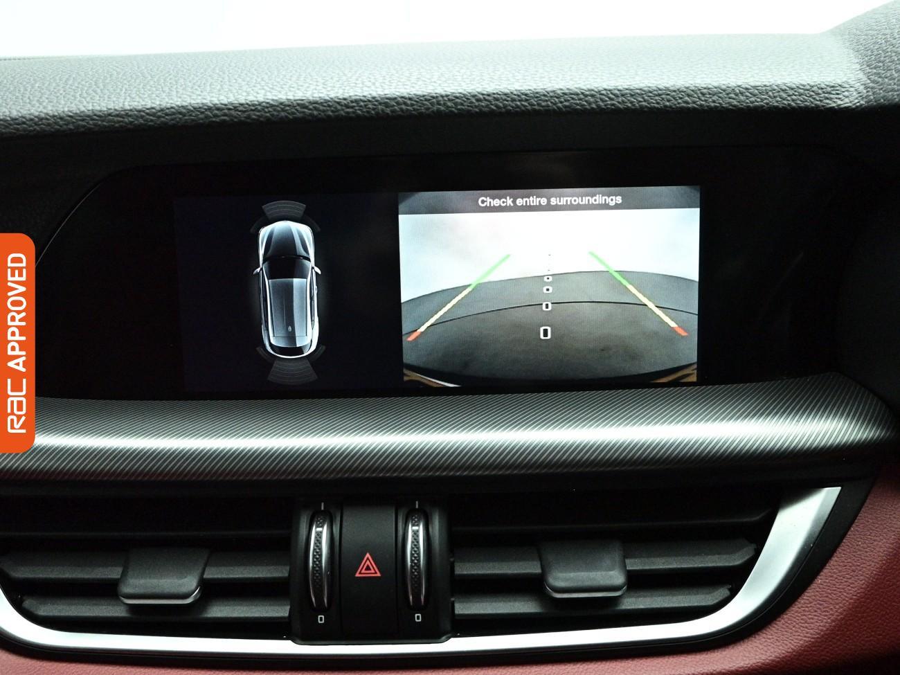 Alfa Romeo Stelvio view 15