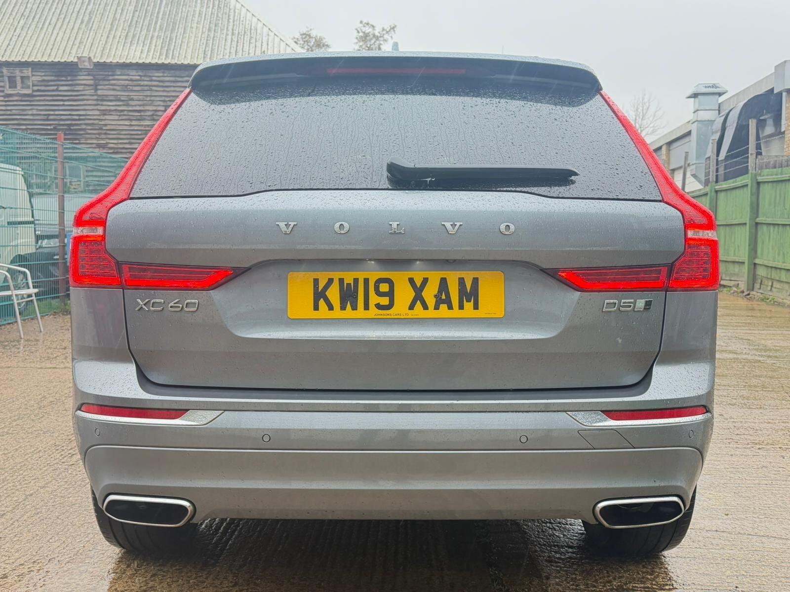 Volvo XC60 view 10