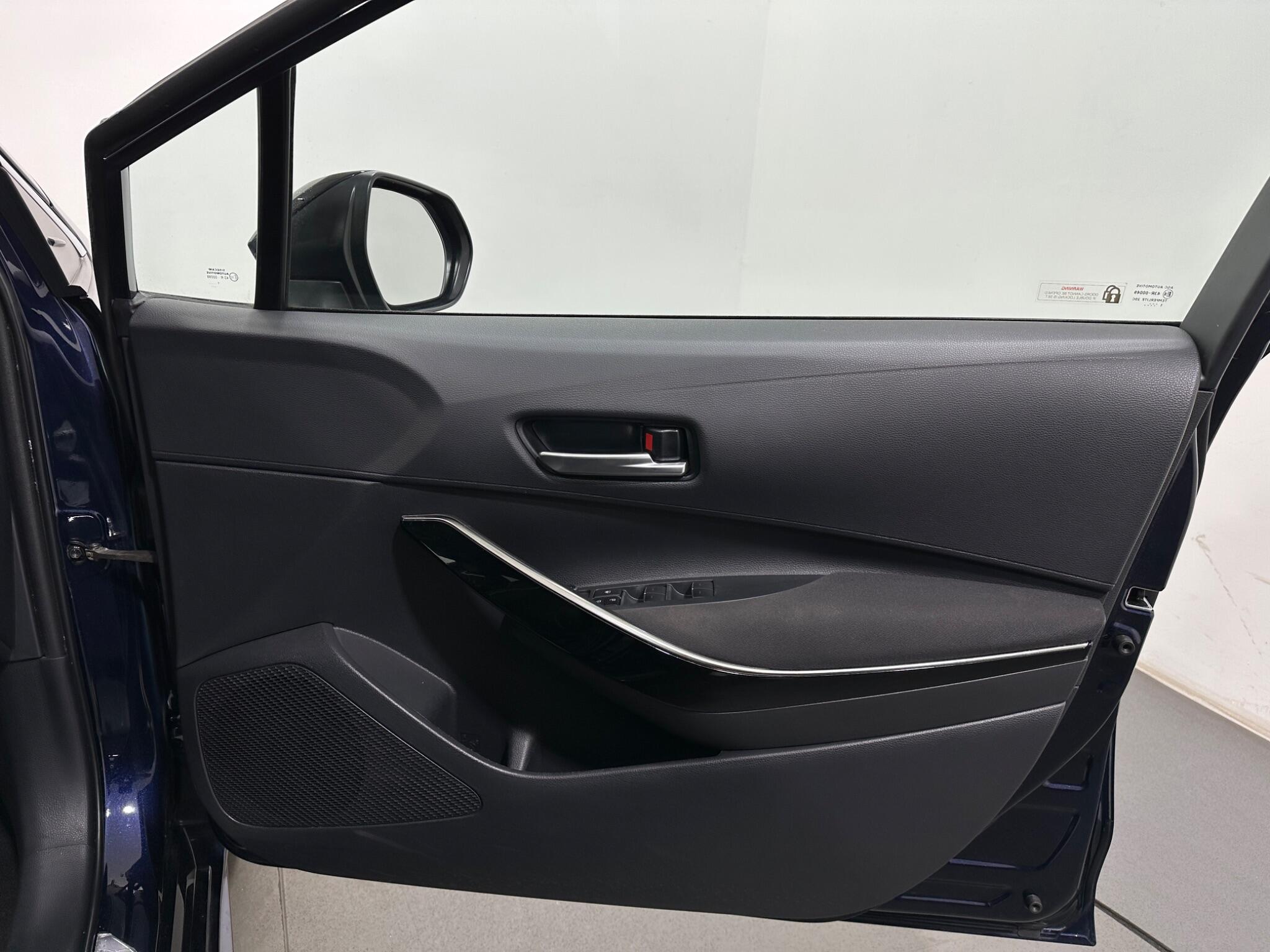 Toyota Corolla view 33
