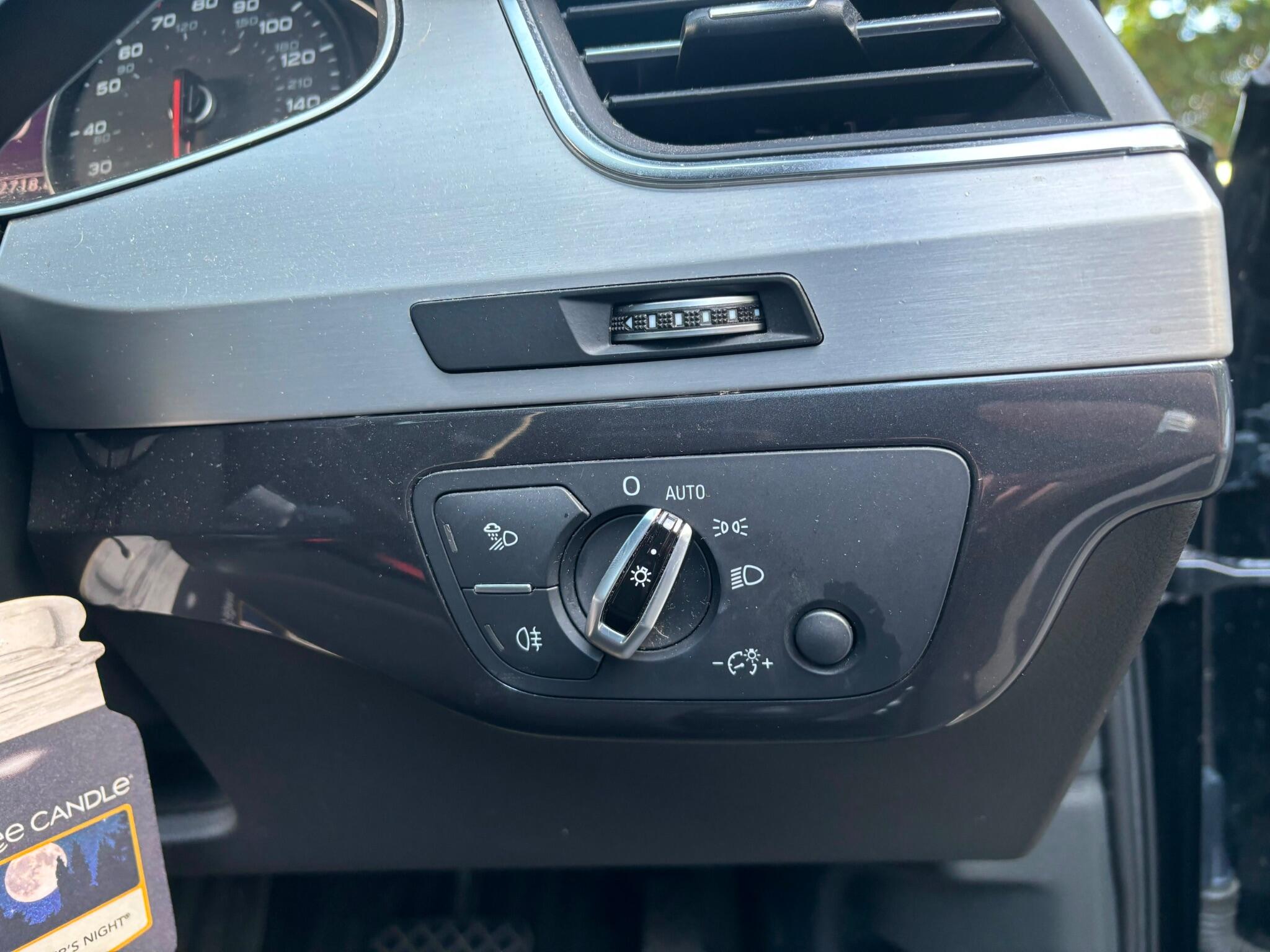 Audi Q7 view 20