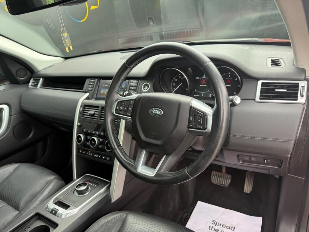Land Rover Discovery Sport view 18