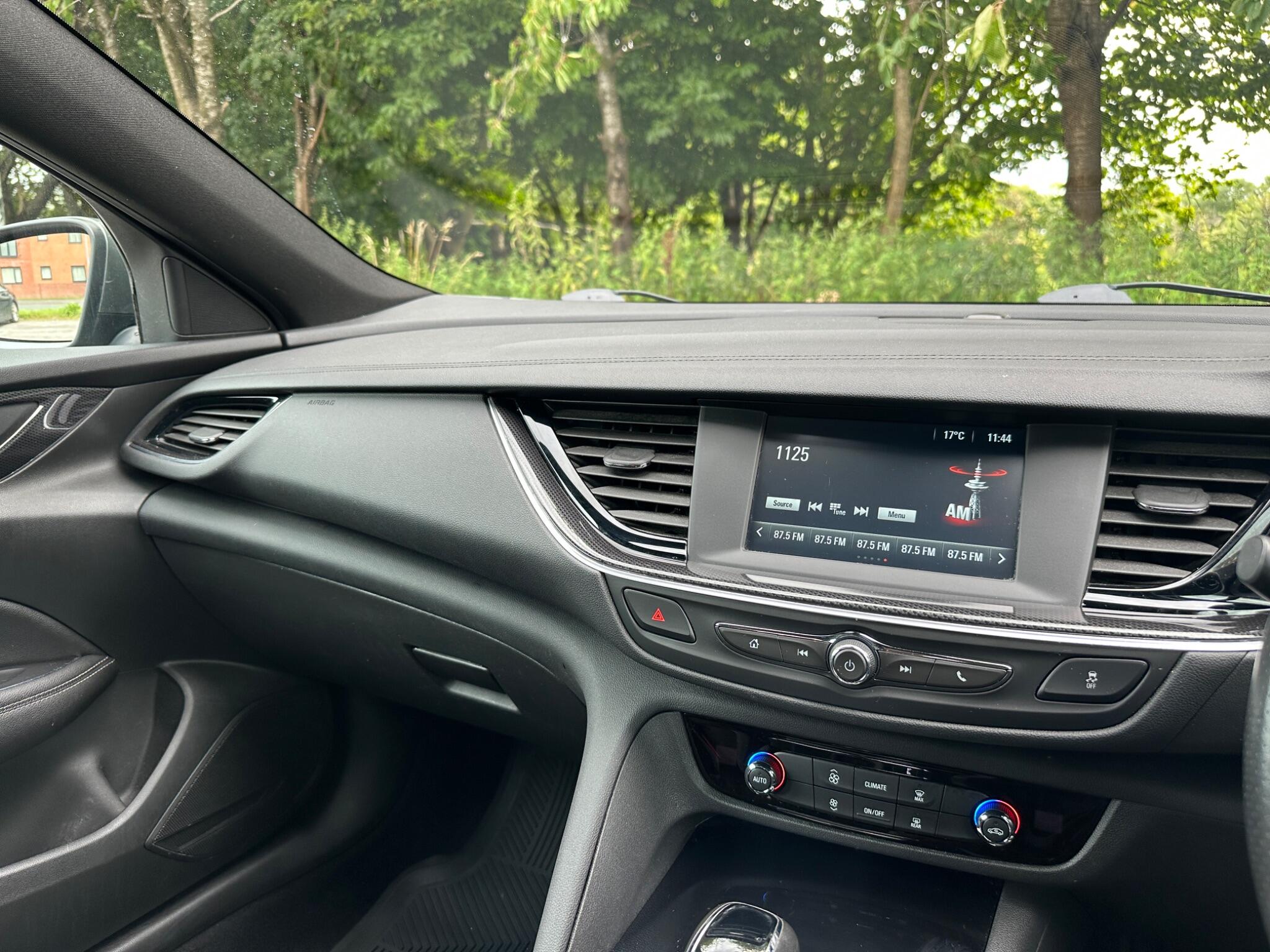 Vauxhall Insignia view 27