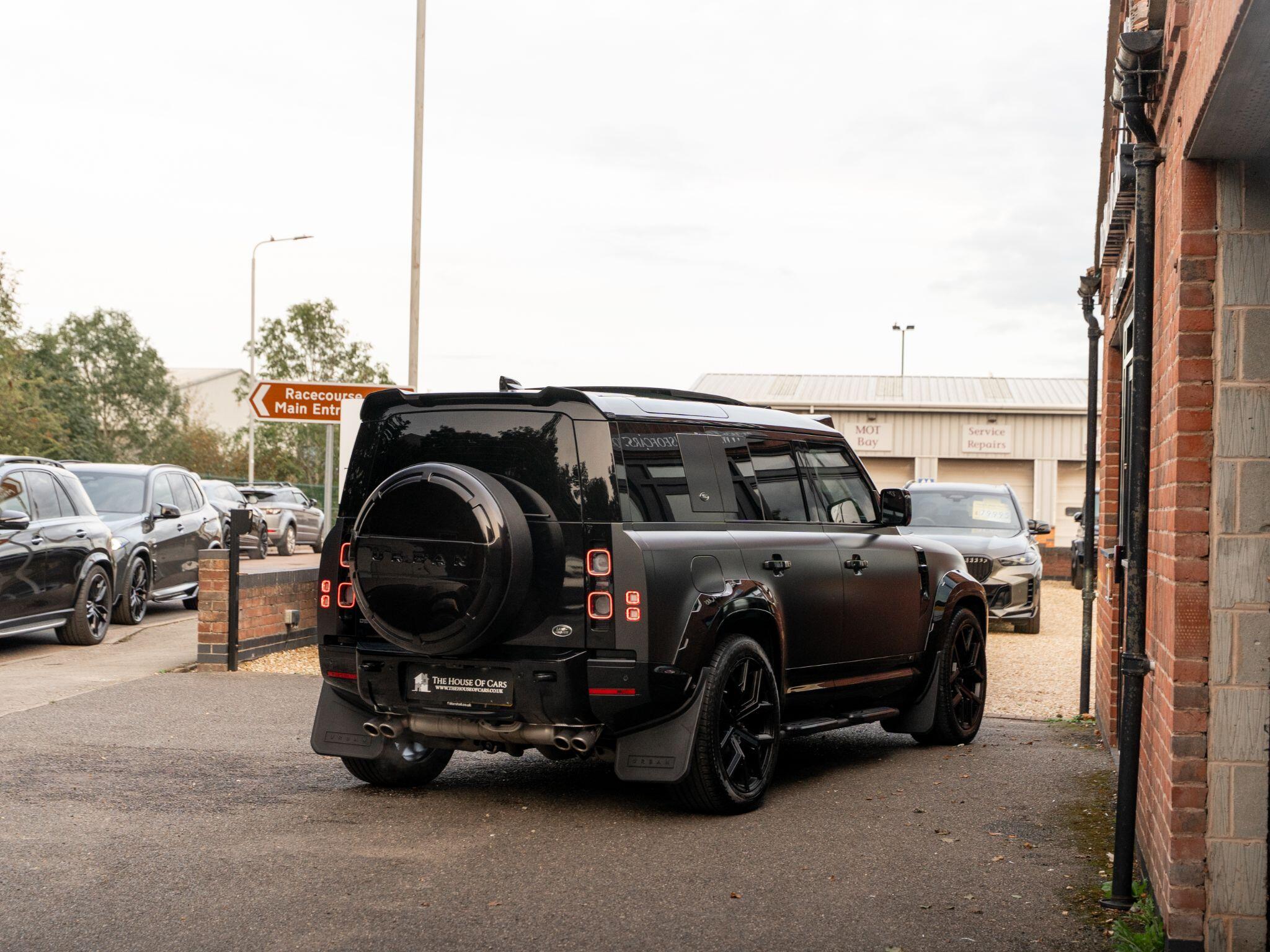 Land Rover Defender view 17