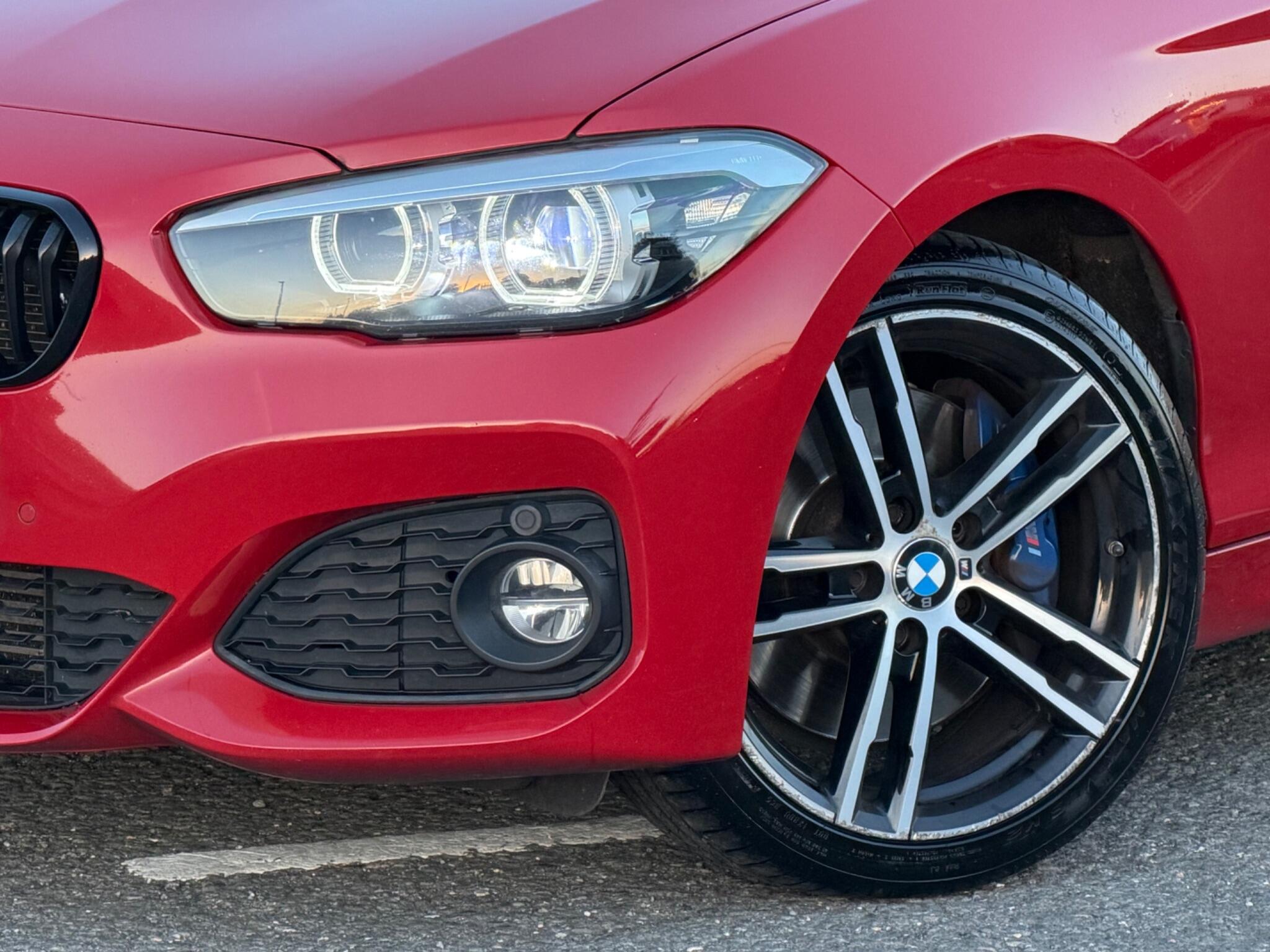 BMW 1 Series view 25